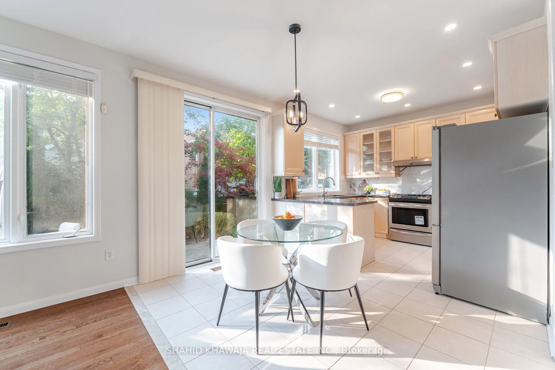 3807 Deepwood Heights
