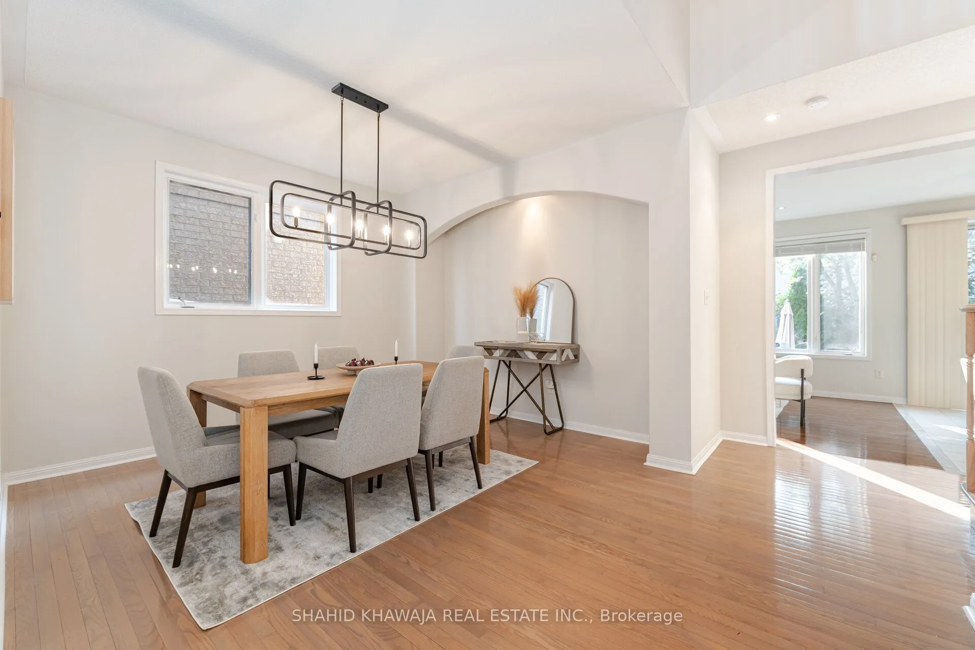 3807 Deepwood Heights