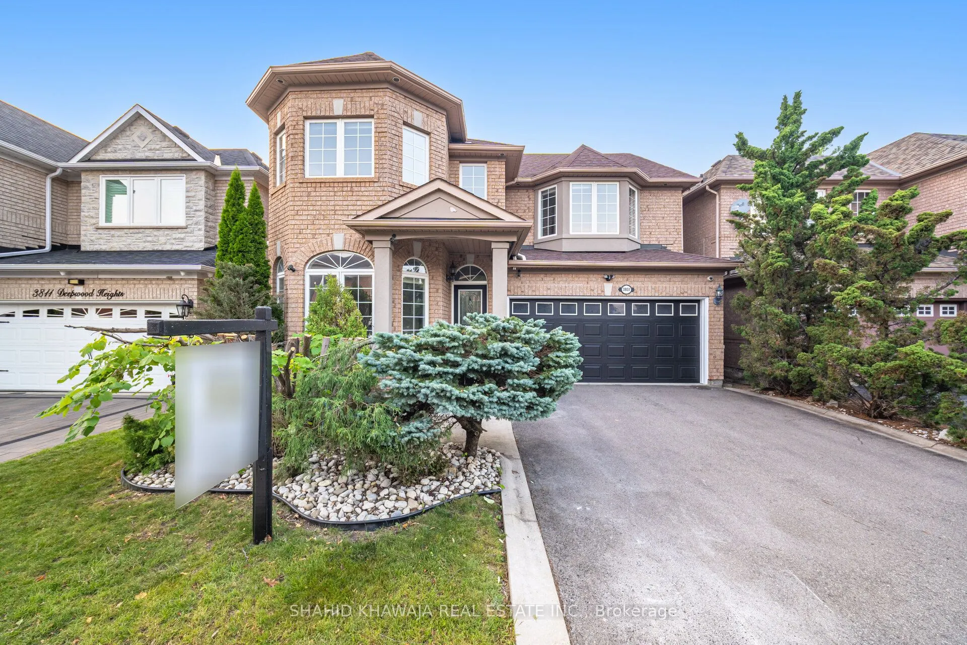 3807 Deepwood Heights