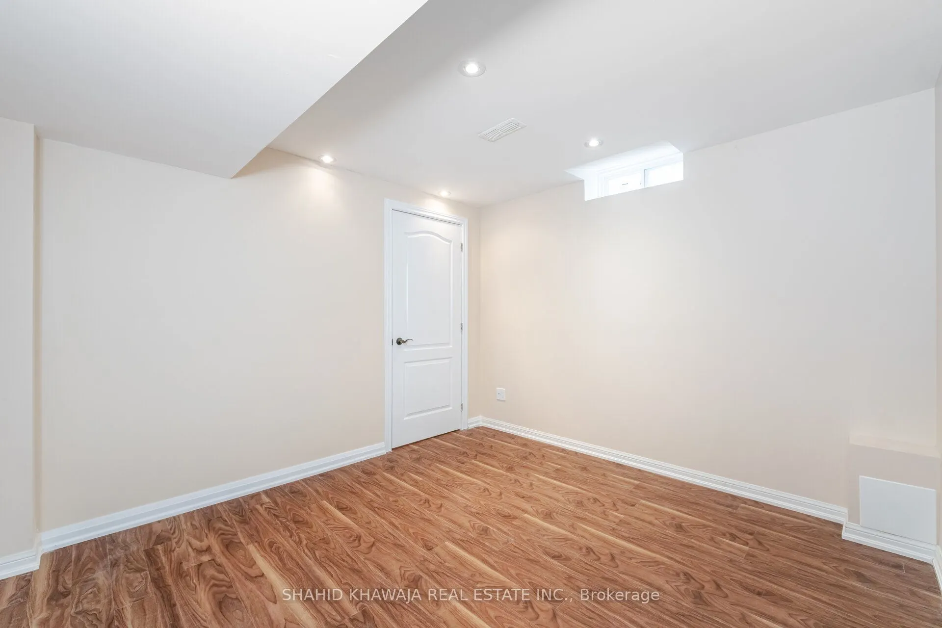 3807 Deepwood Heights