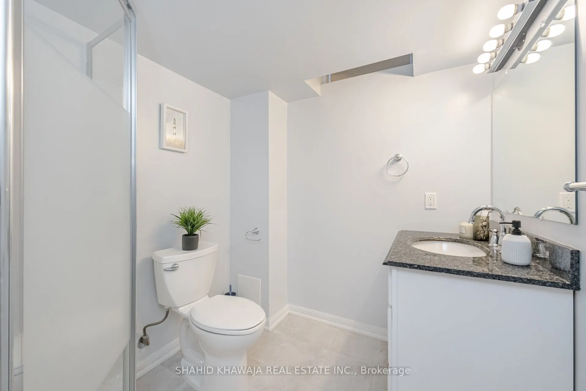 3807 Deepwood Heights