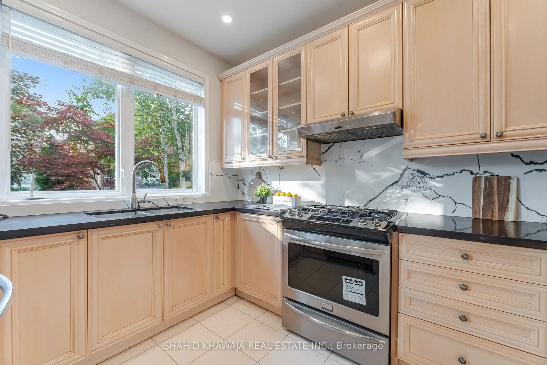 3807 Deepwood Heights