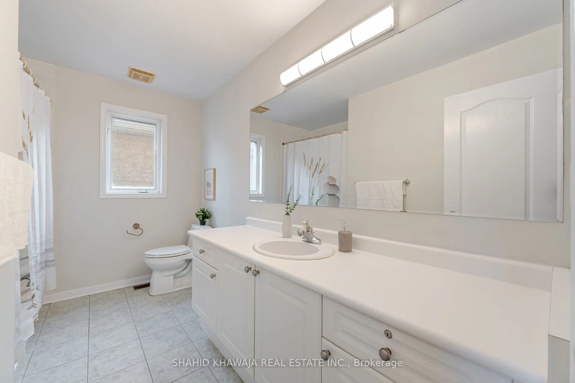 3807 Deepwood Heights