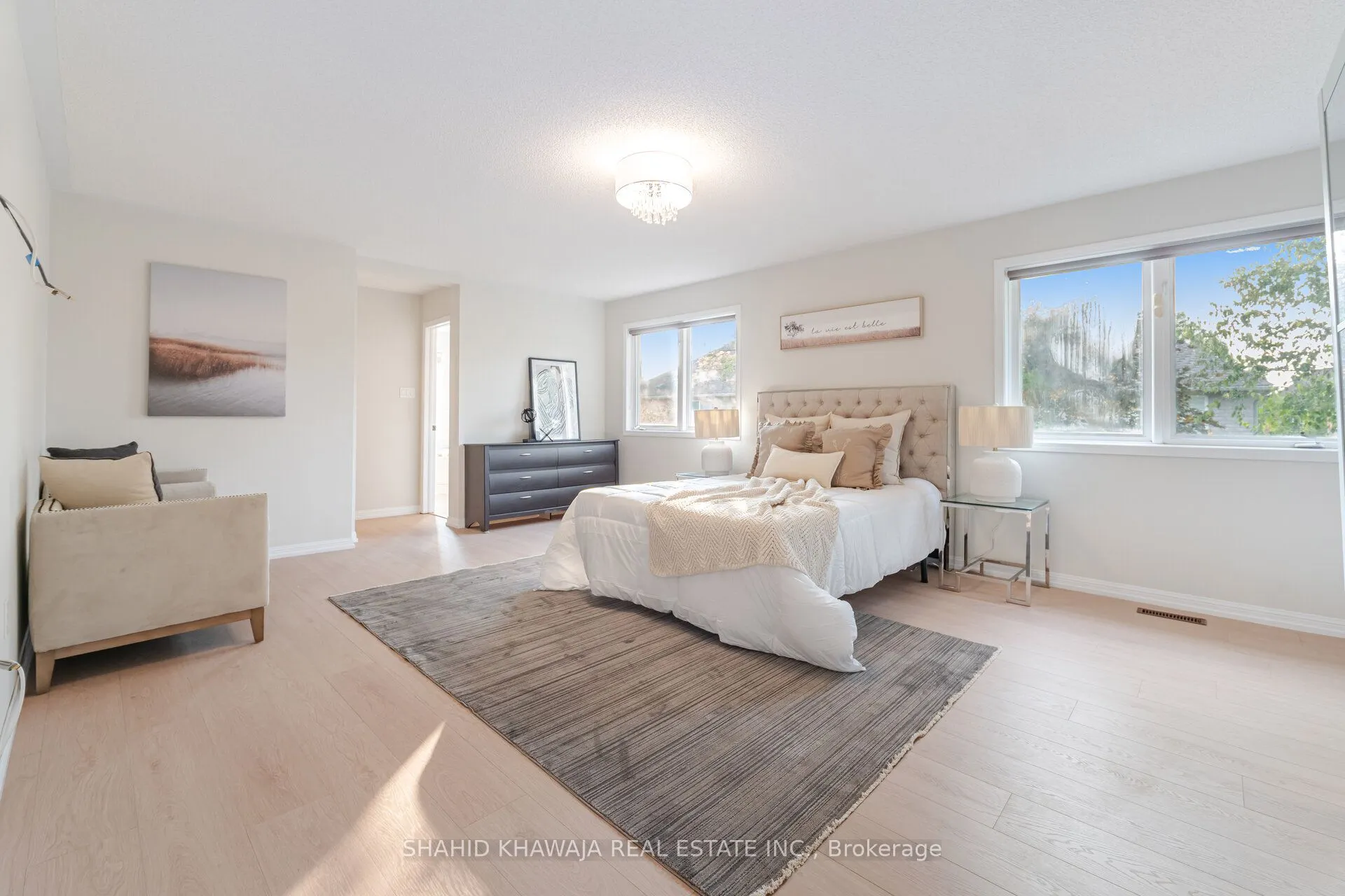 3807 Deepwood Heights