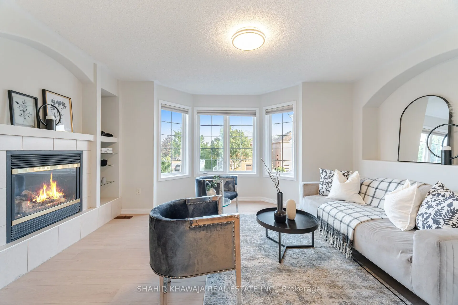 3807 Deepwood Heights