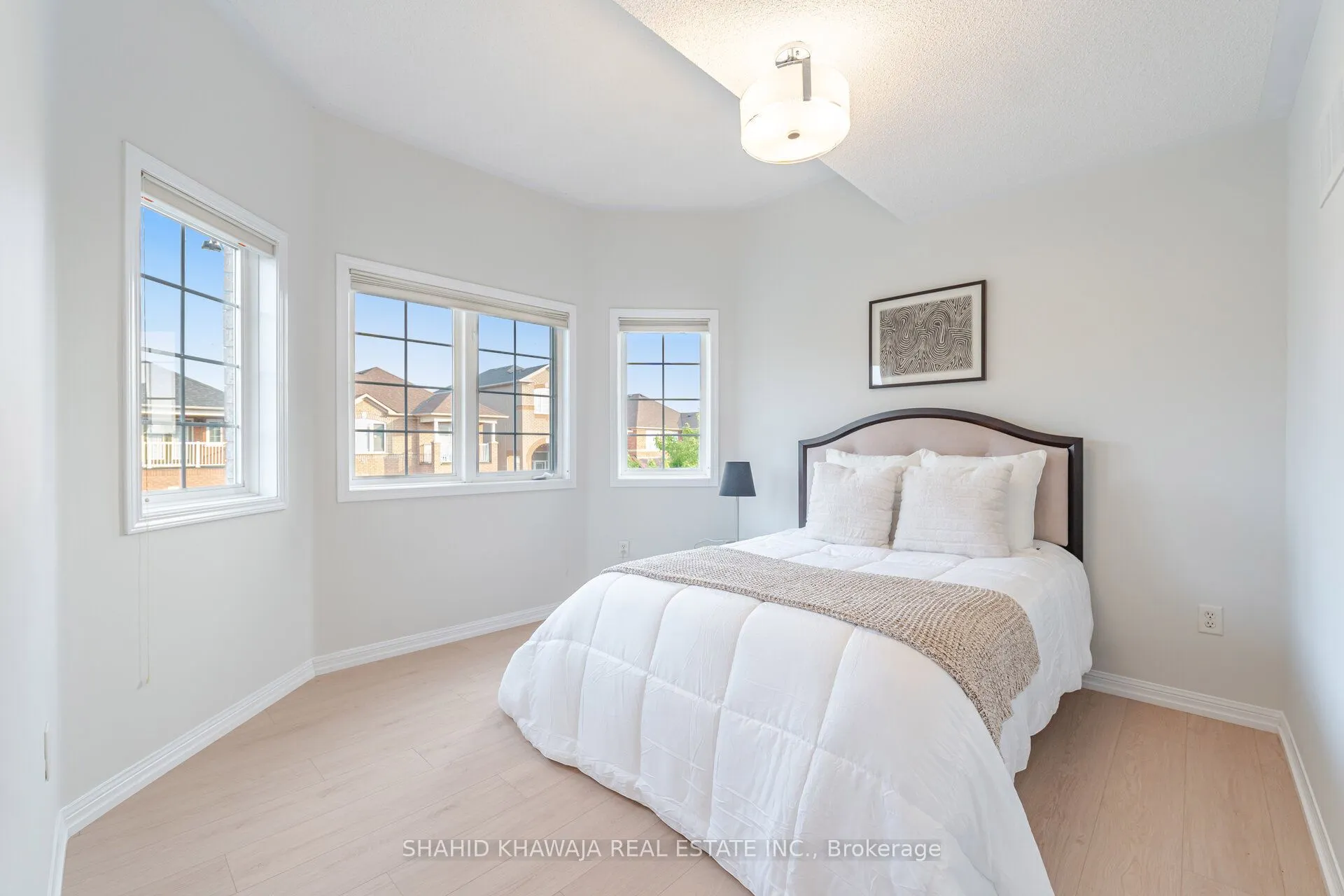 3807 Deepwood Heights