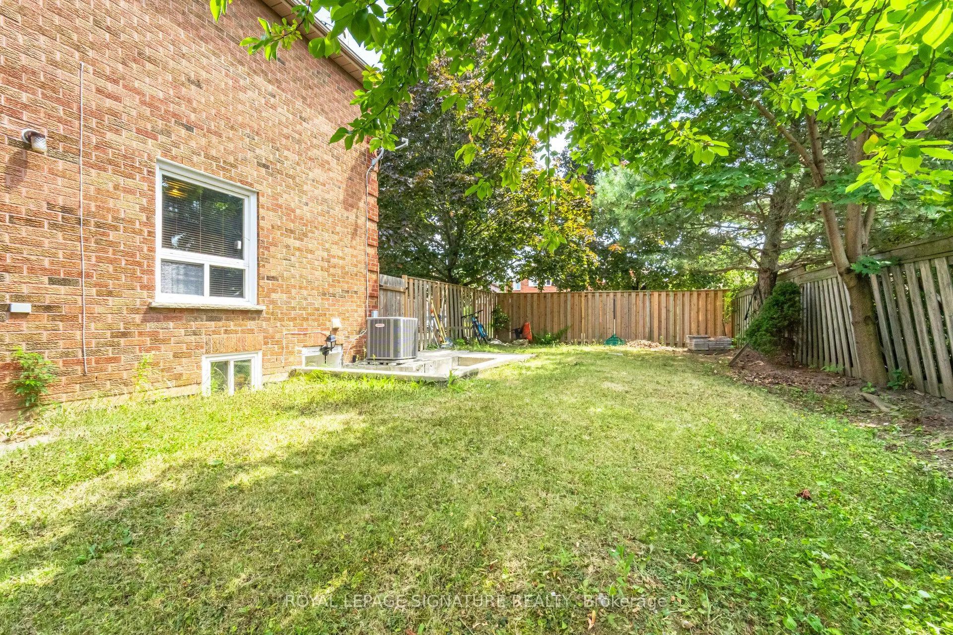 5684 Talaton Trail