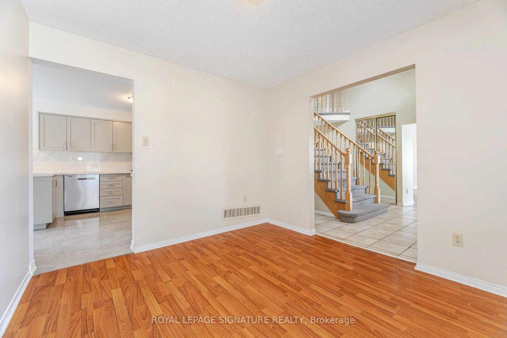 5684 Talaton Trail