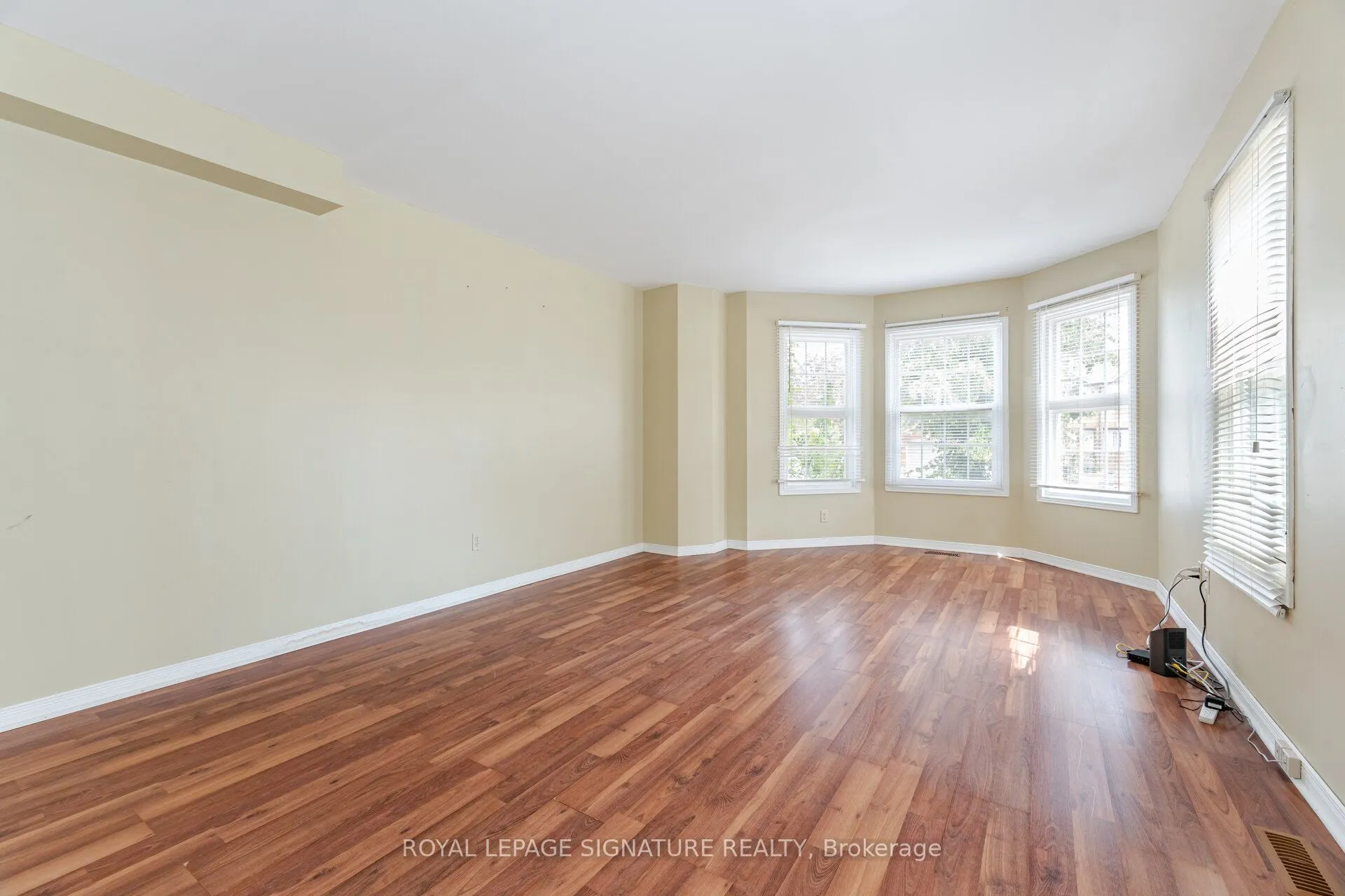 5684 Talaton Trail
