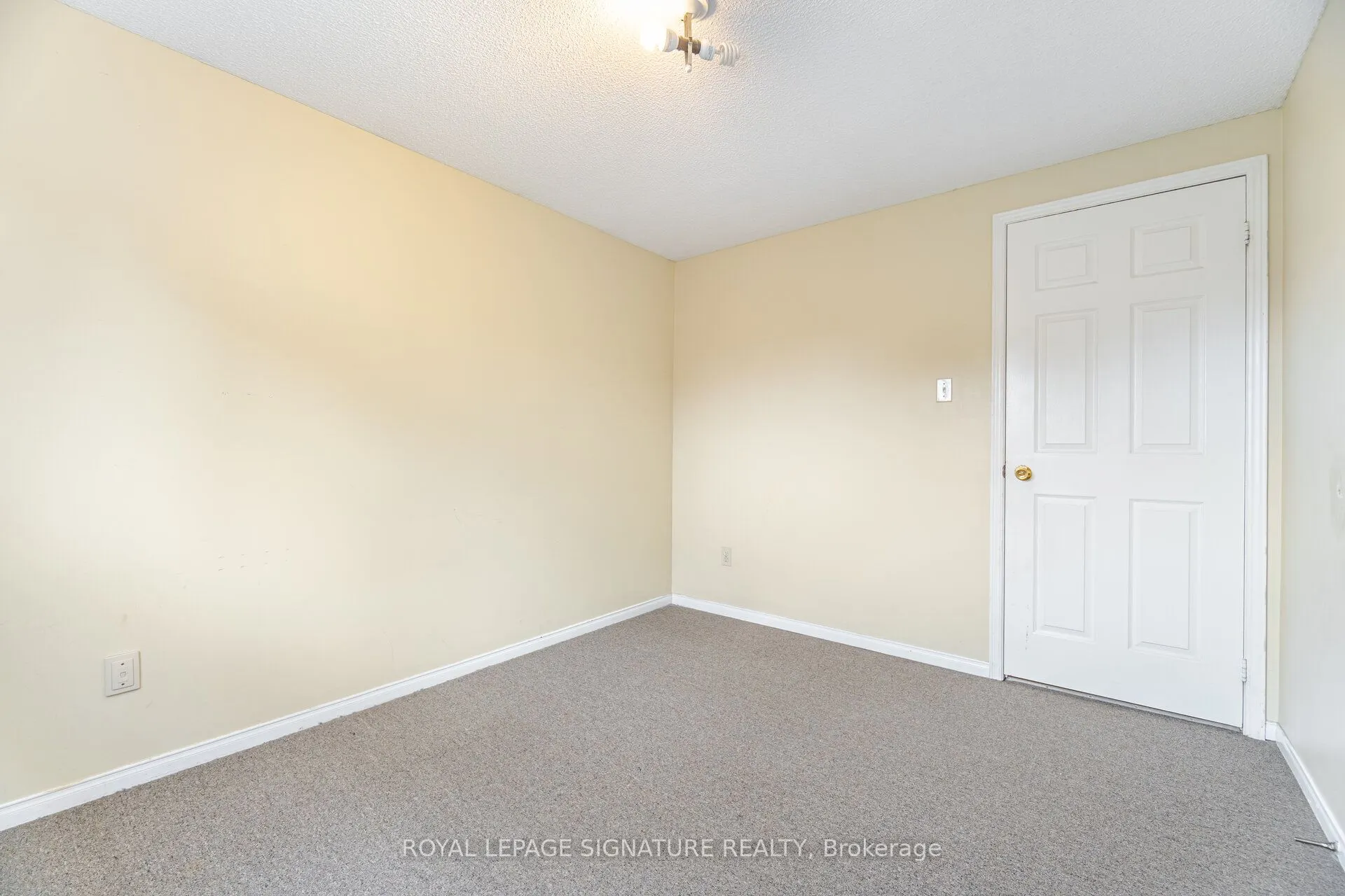 5684 Talaton Trail