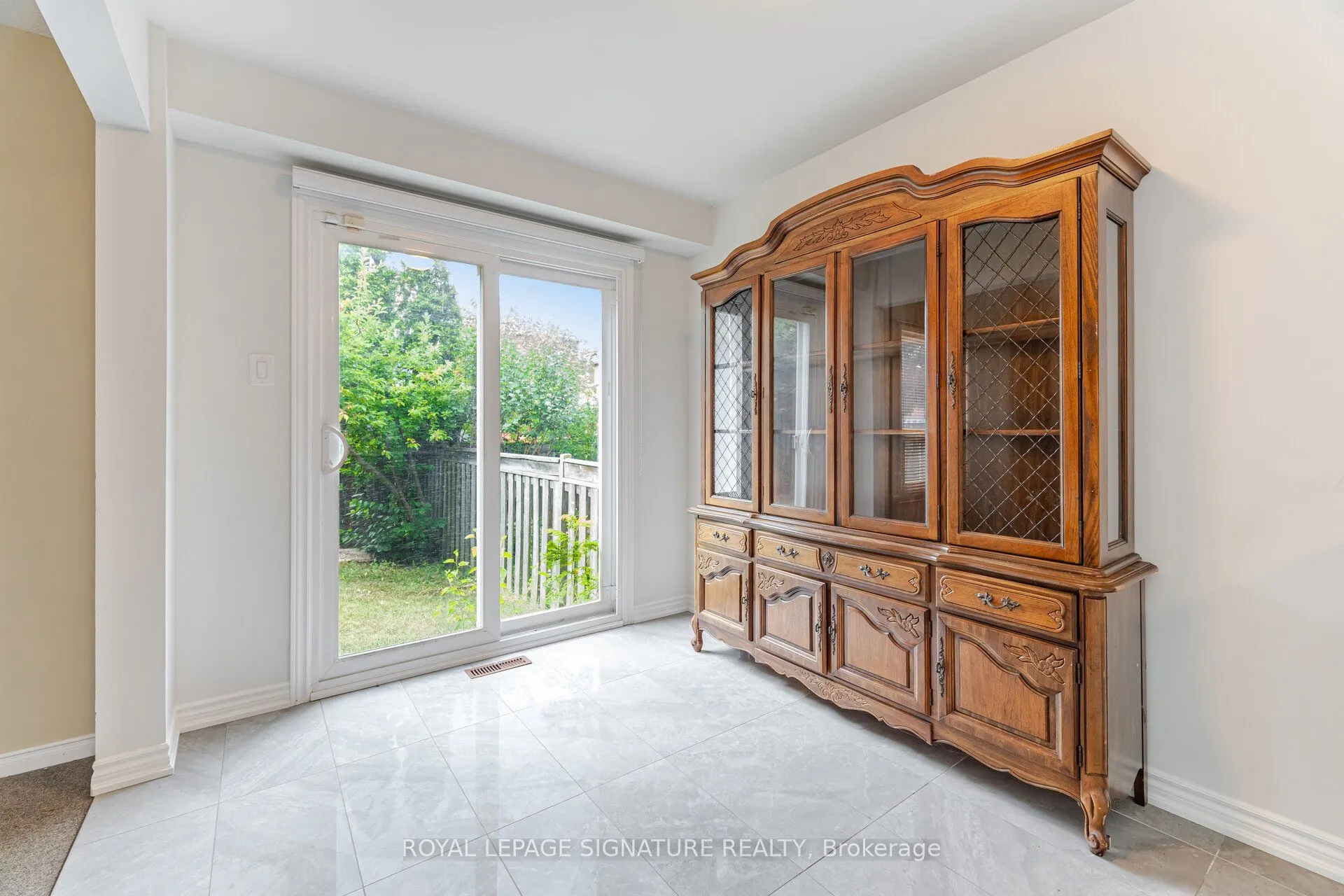 5684 Talaton Trail