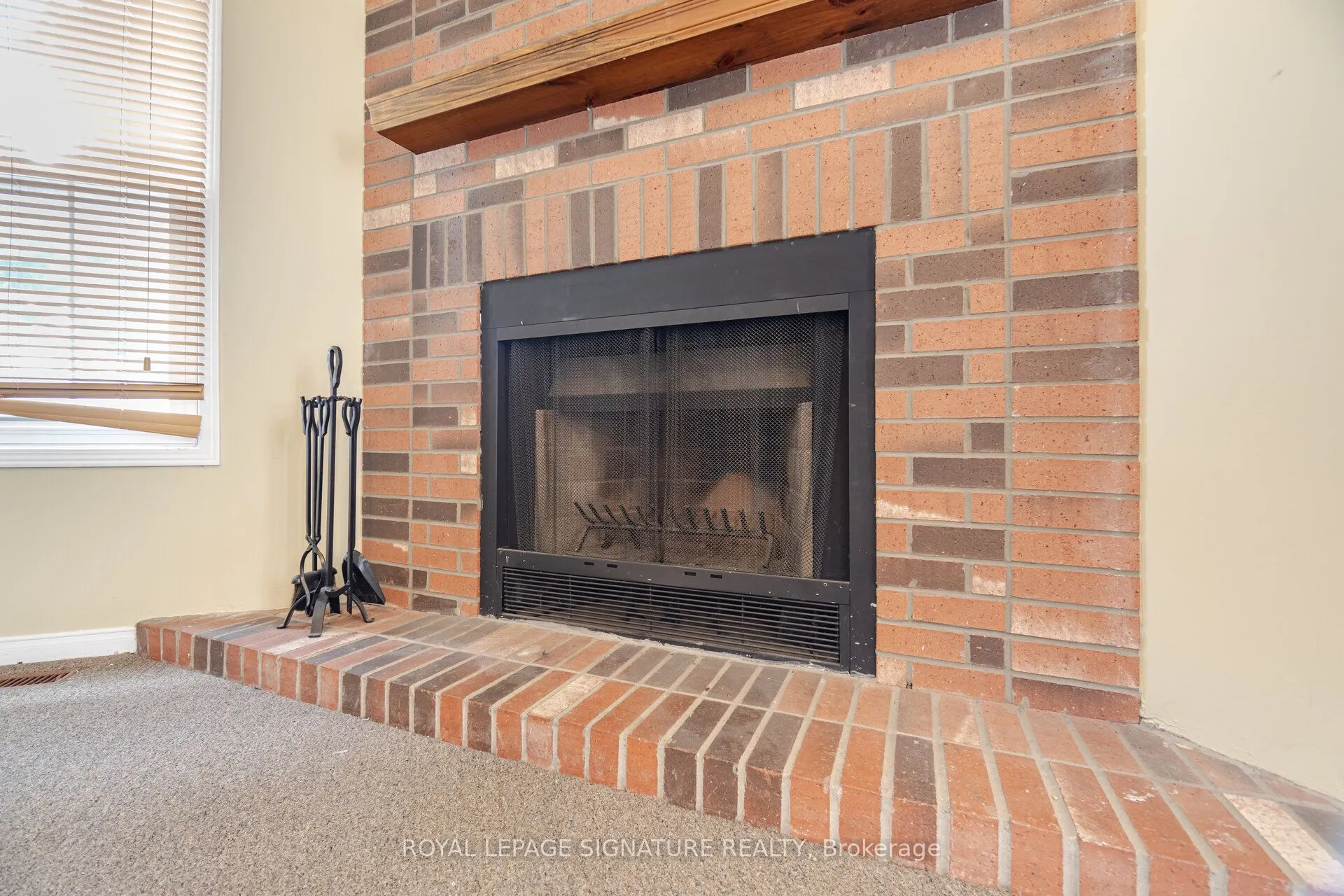 5684 Talaton Trail