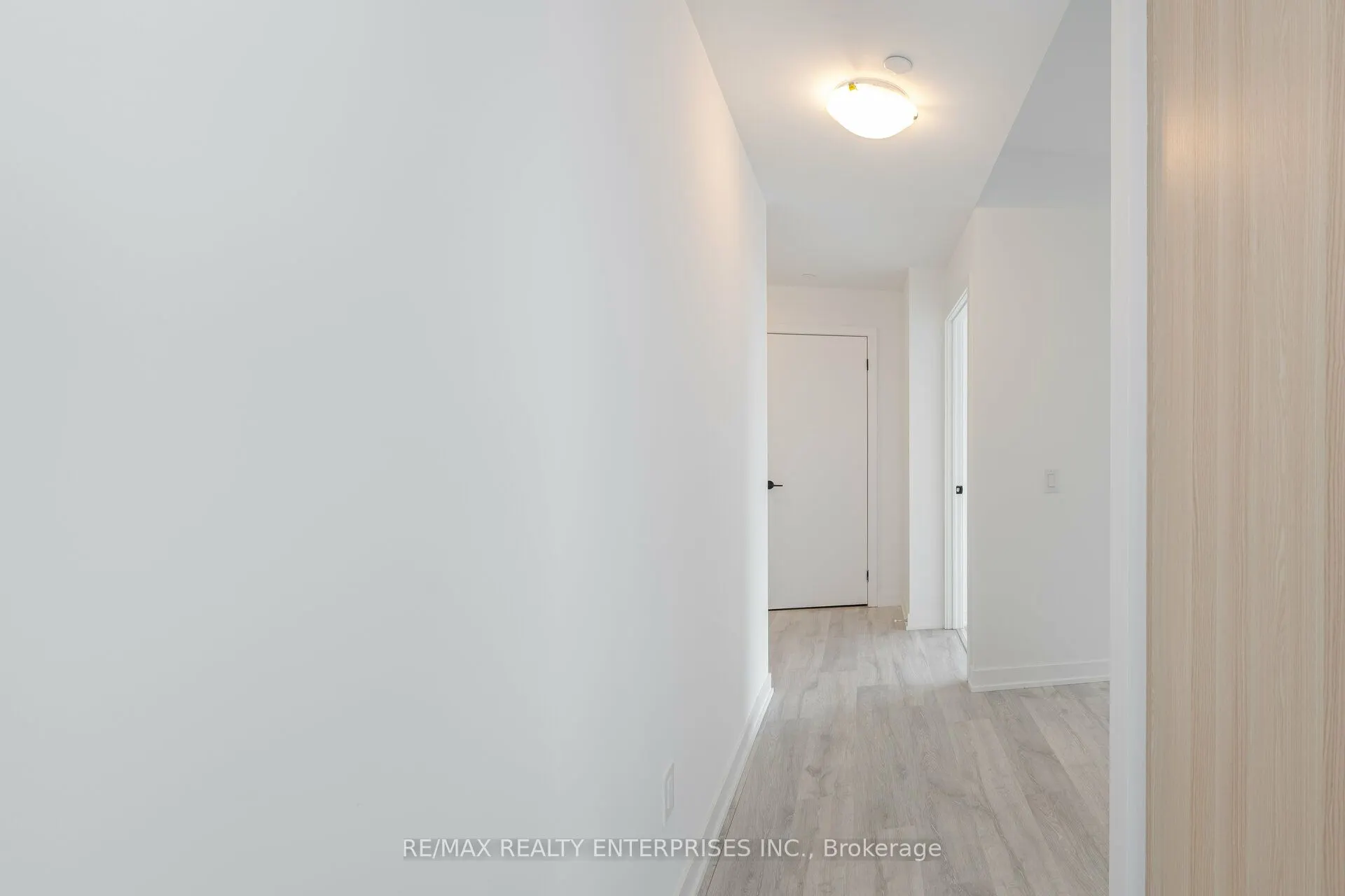 220 Missinnihe Way, #613