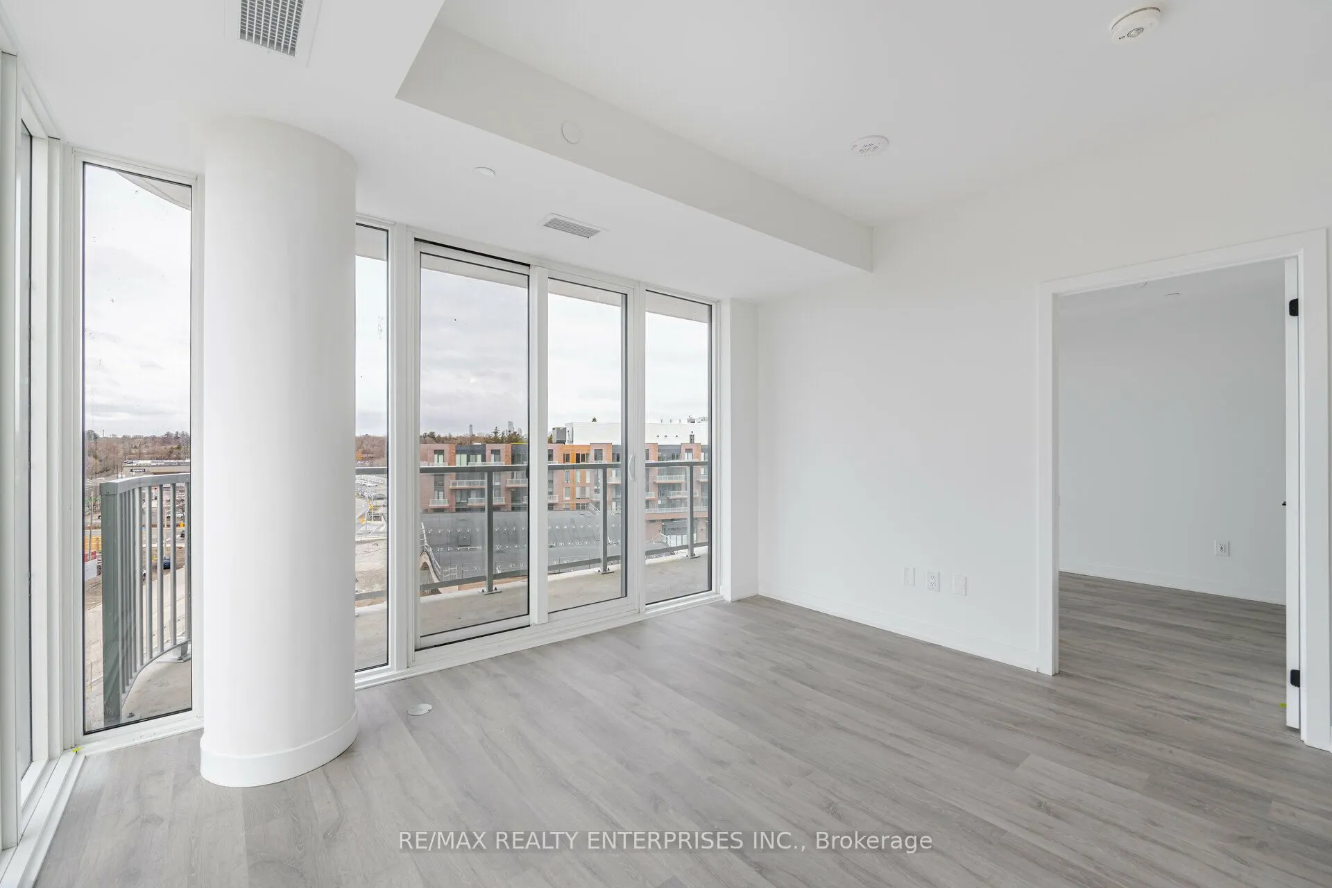 220 Missinnihe Way, #613