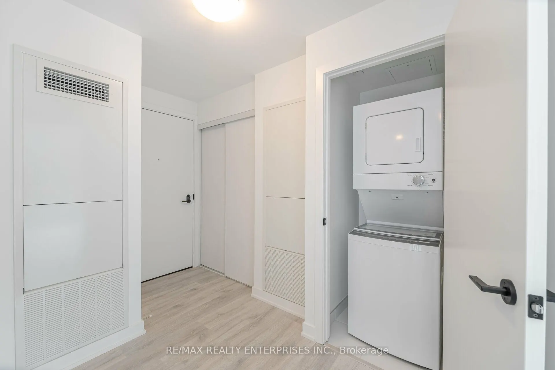 220 Missinnihe Way, #613