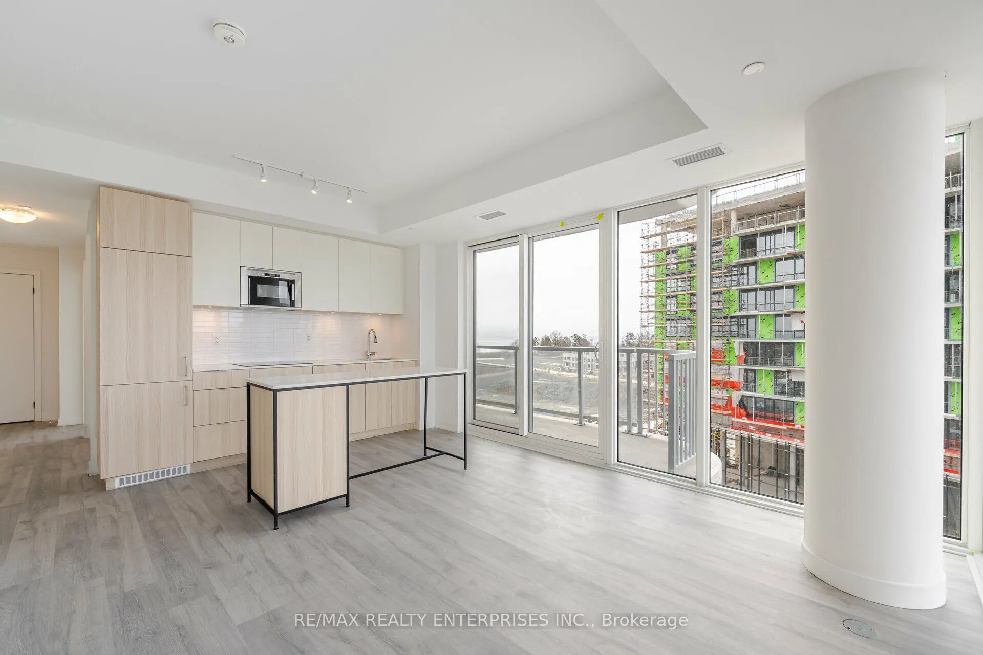 220 Missinnihe Way, #613