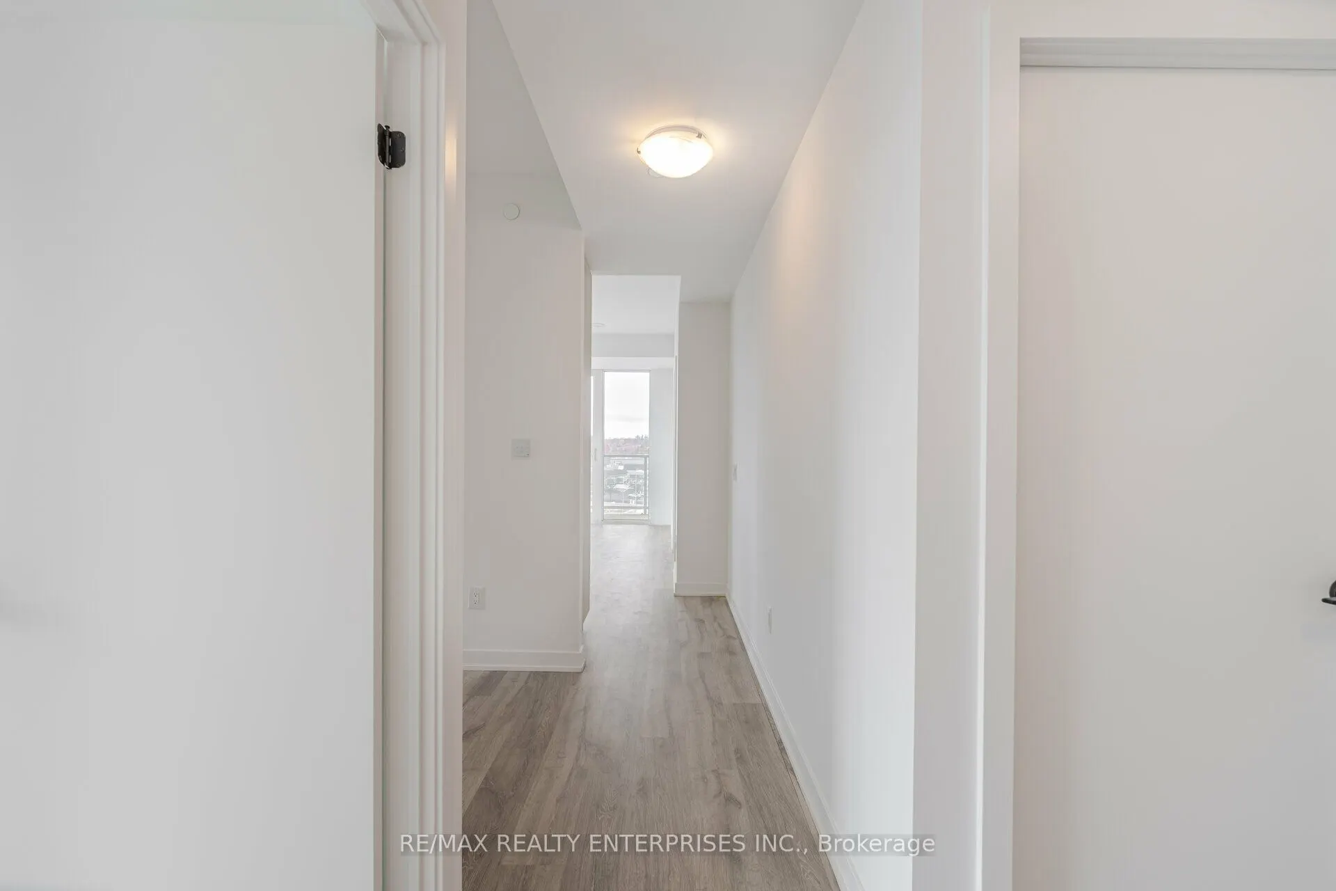 220 Missinnihe Way, #613