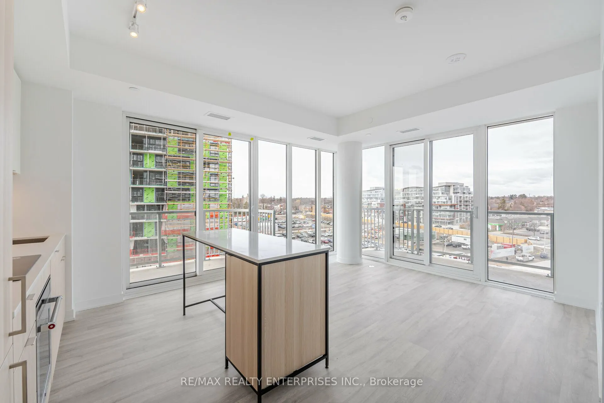 220 Missinnihe Way, #613