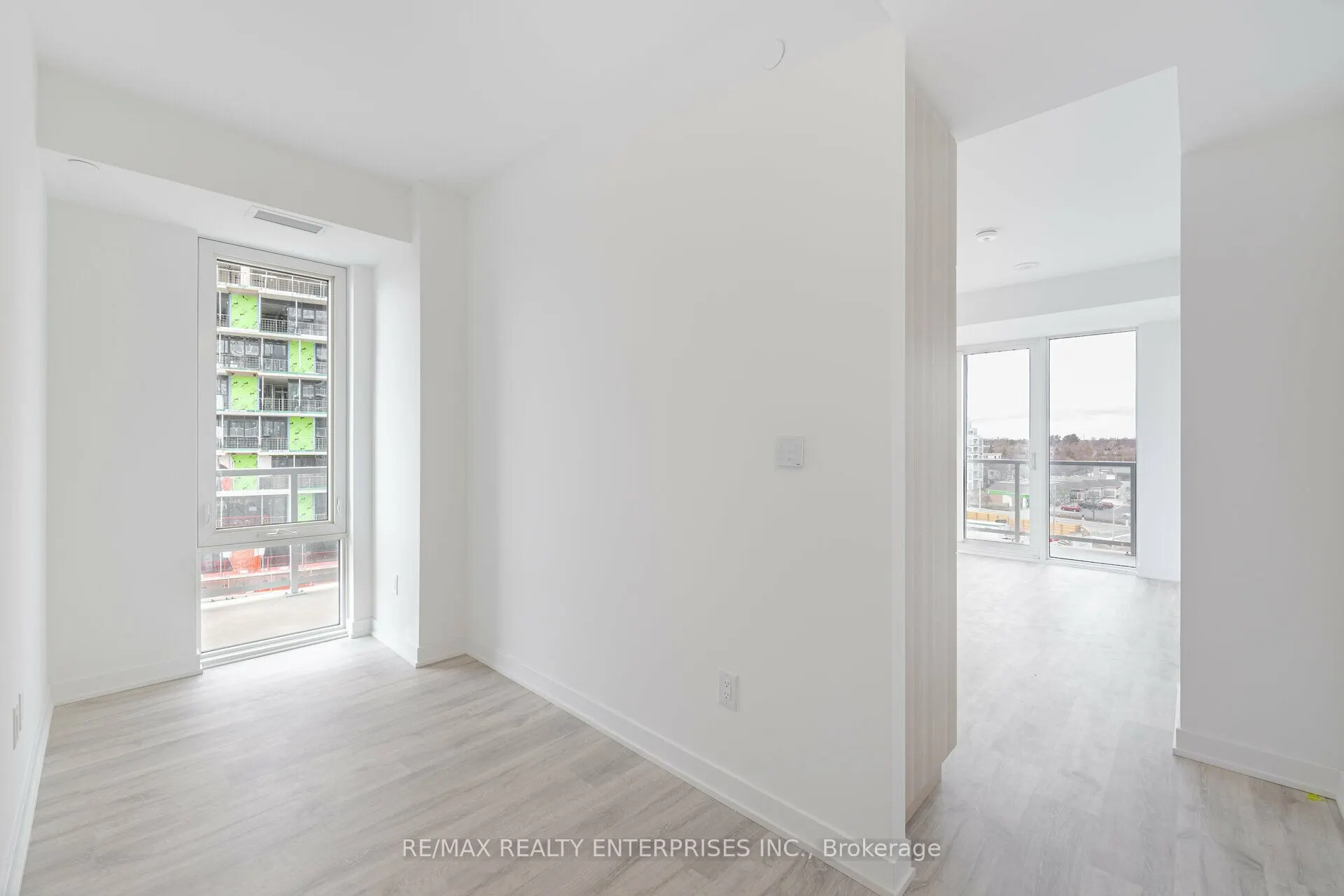 220 Missinnihe Way, #613