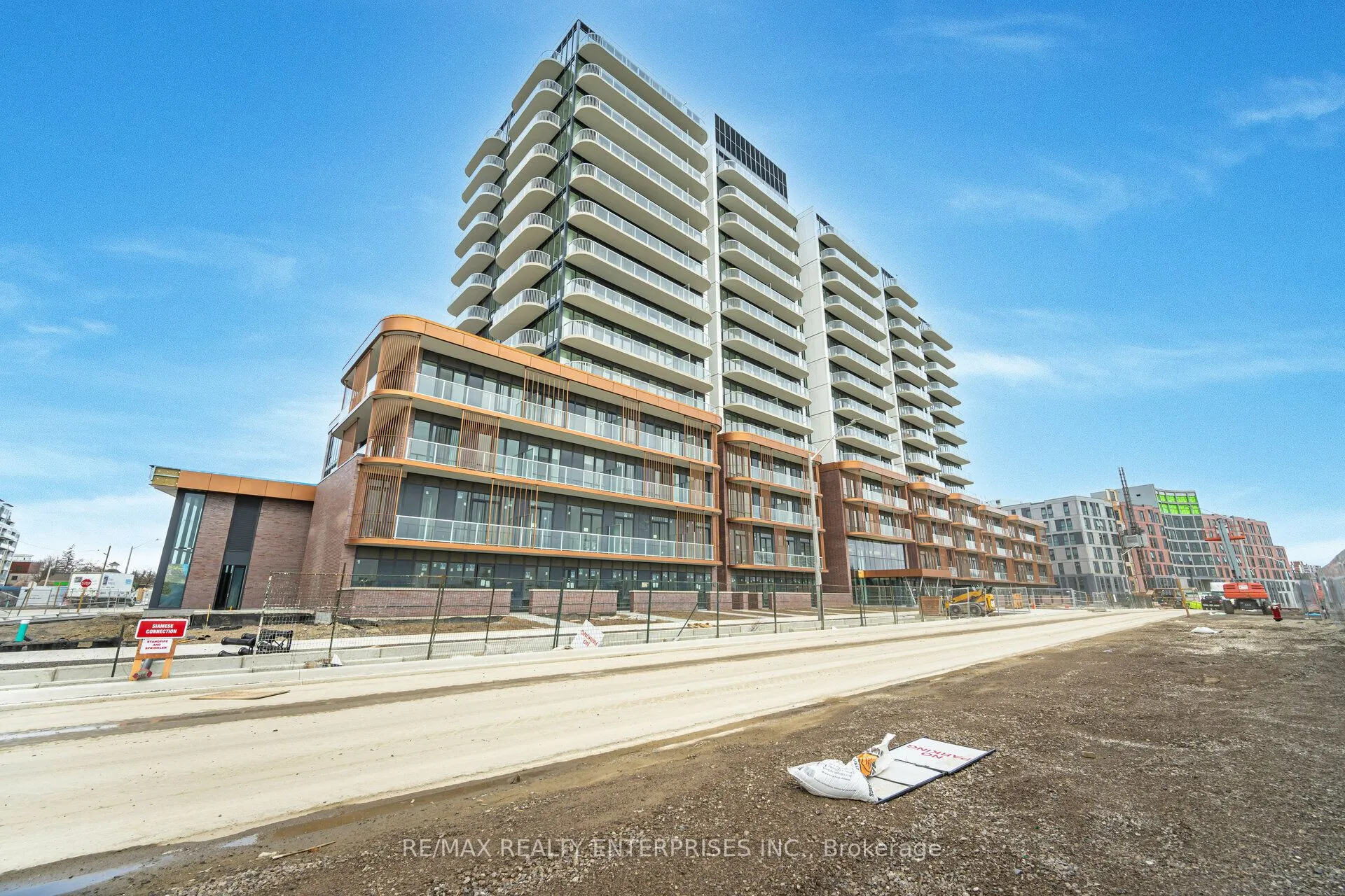 220 Missinnihe Way, #613