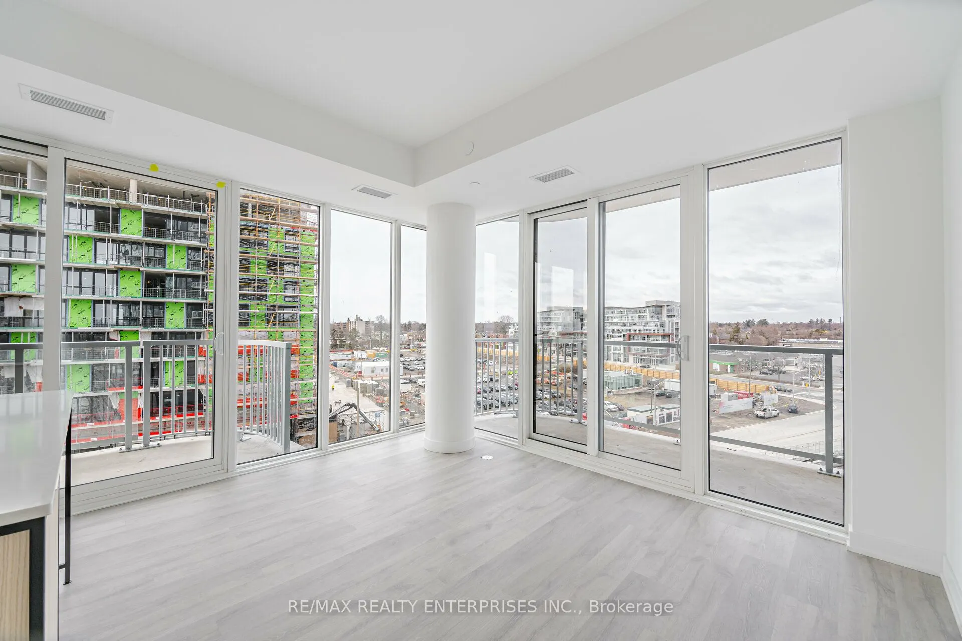 220 Missinnihe Way, #613