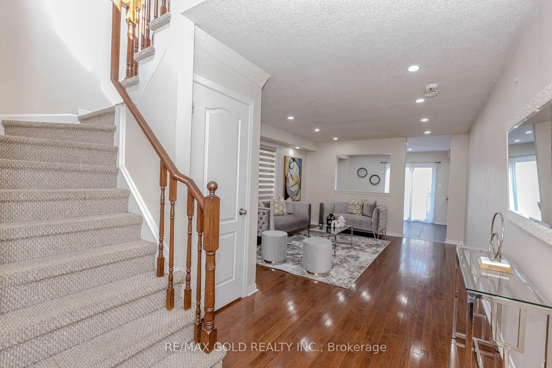 90 Tideland Drive