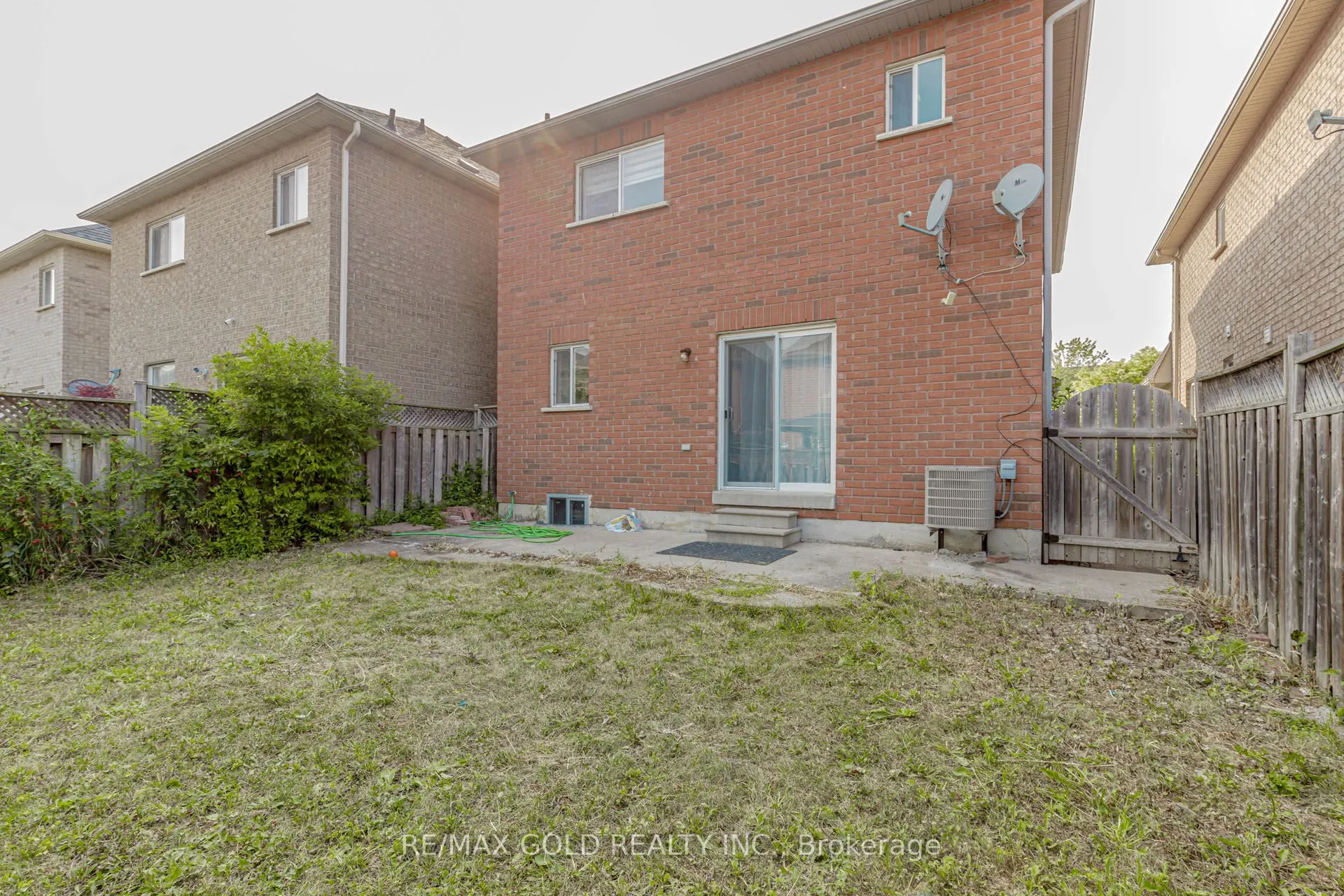 90 Tideland Drive