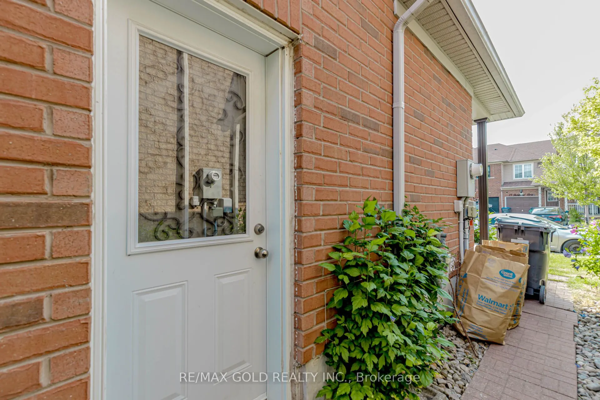 90 Tideland Drive