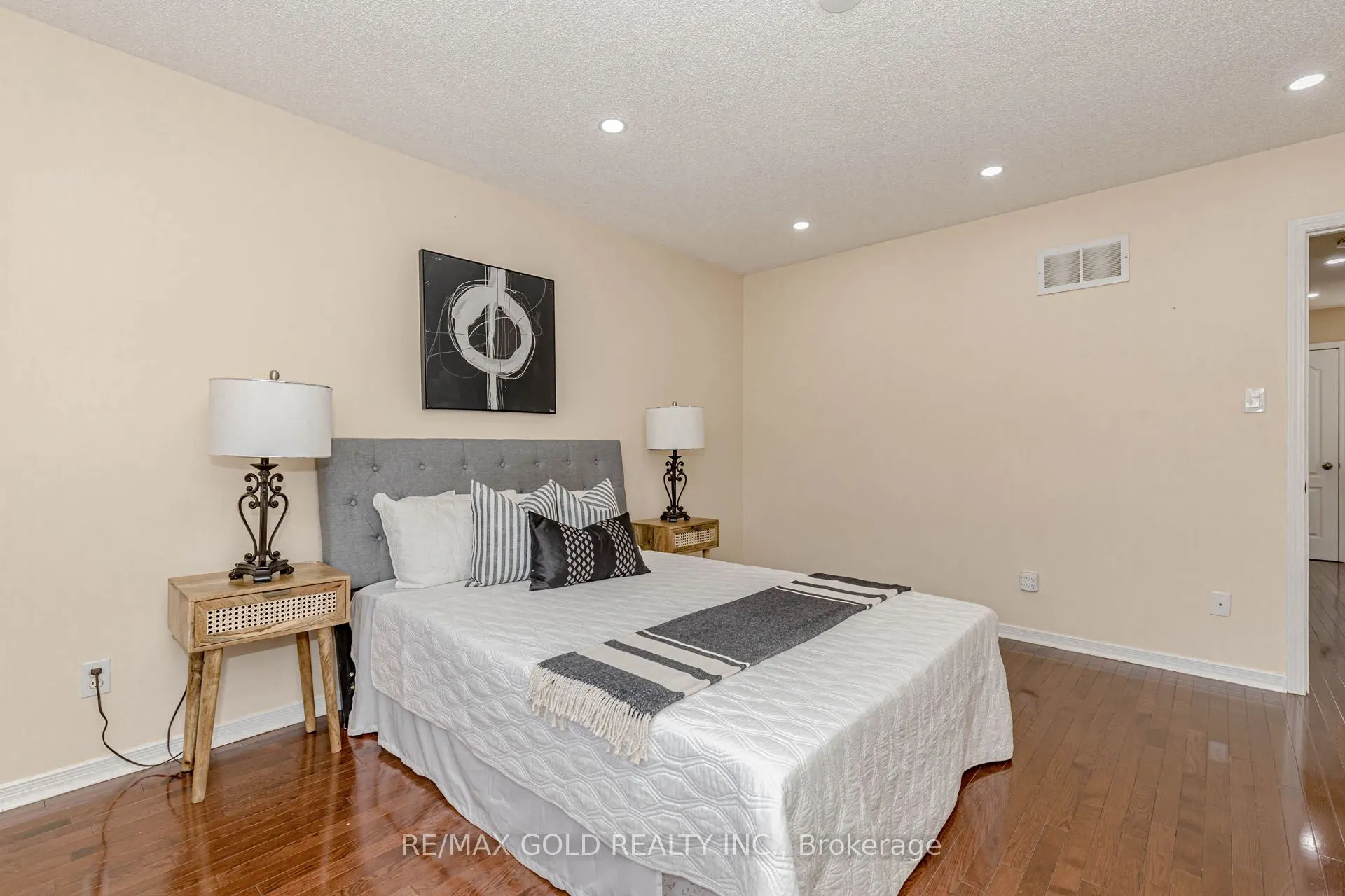 90 Tideland Drive