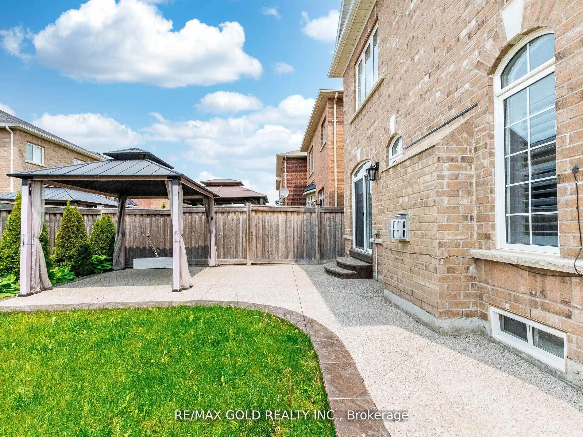 359 Robert Parkinson Drive