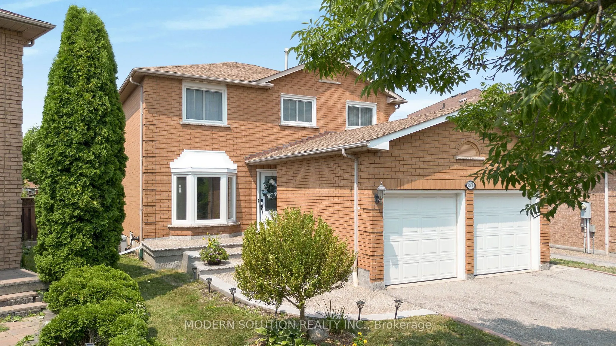 4806 Crystal Rose Drive S