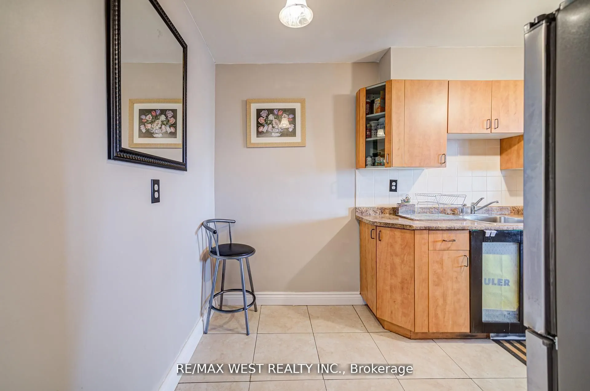 44 Longbourne Drive, #606