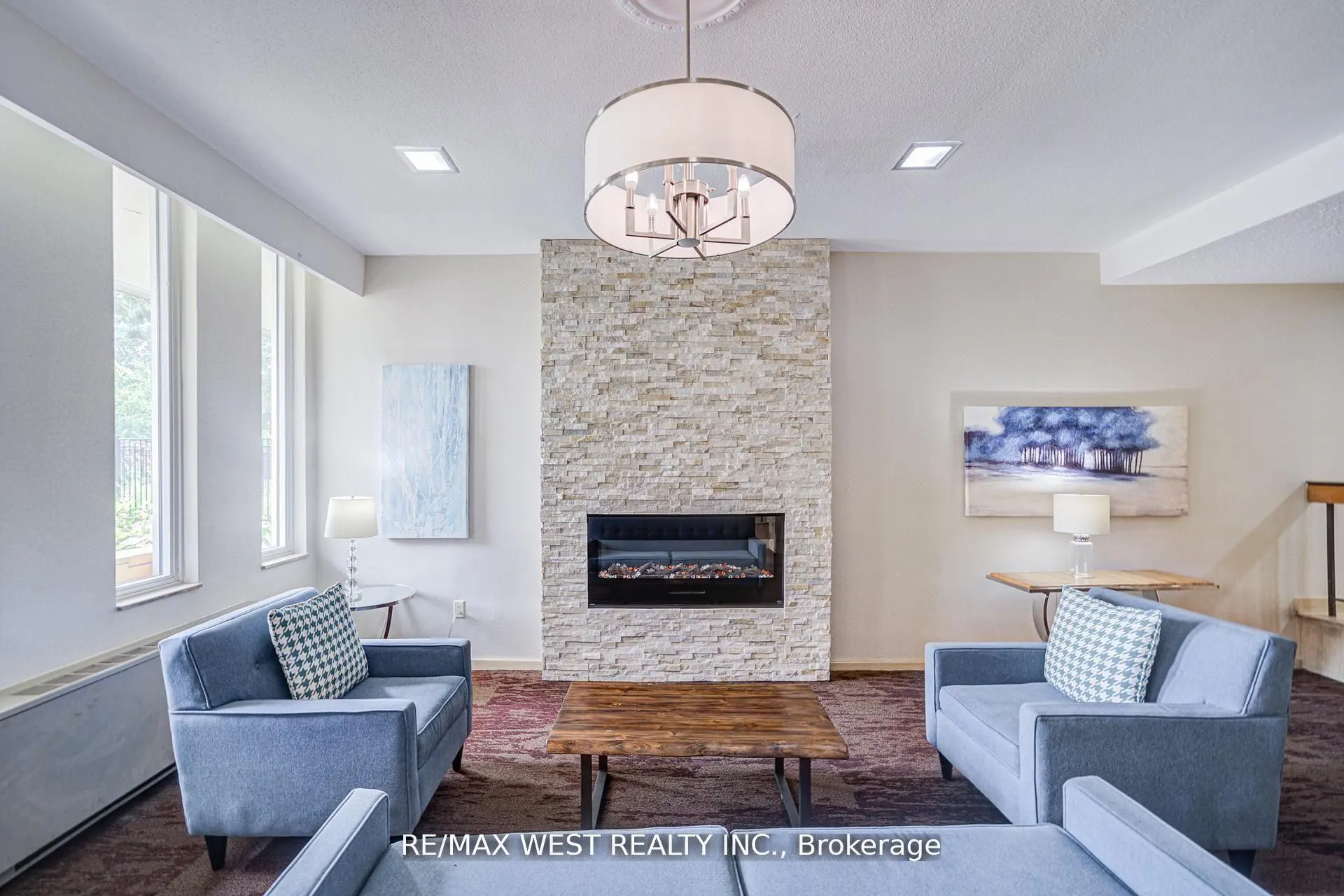 44 Longbourne Drive, #606