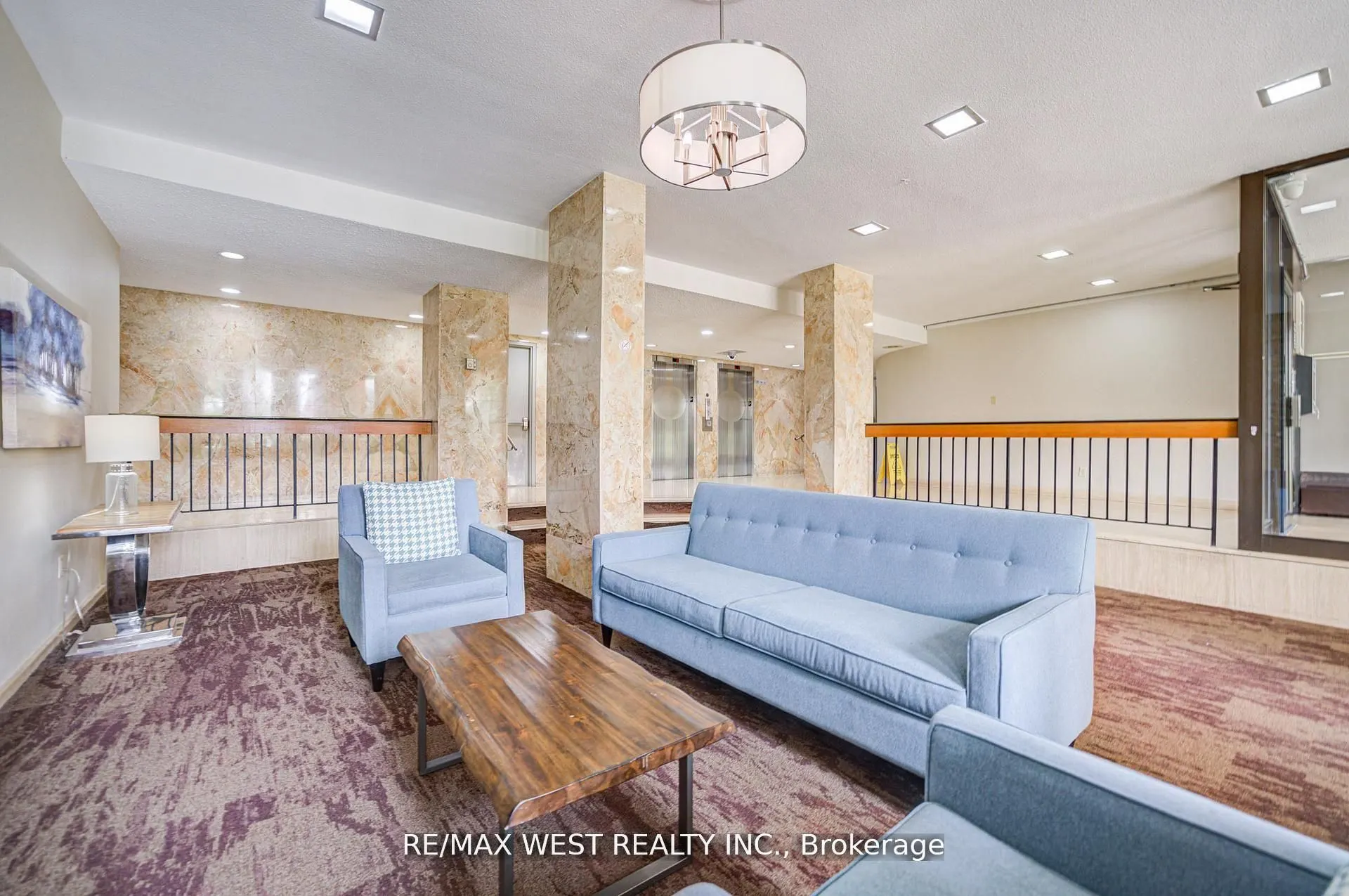 44 Longbourne Drive, #606