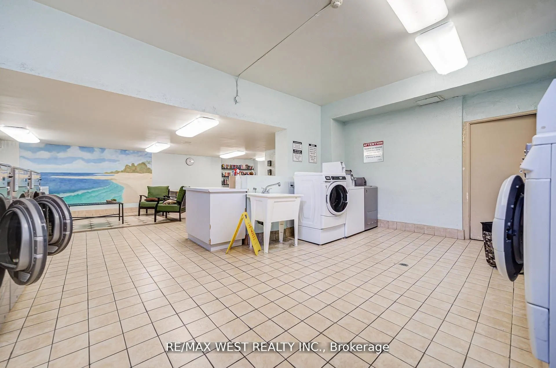 44 Longbourne Drive, #606