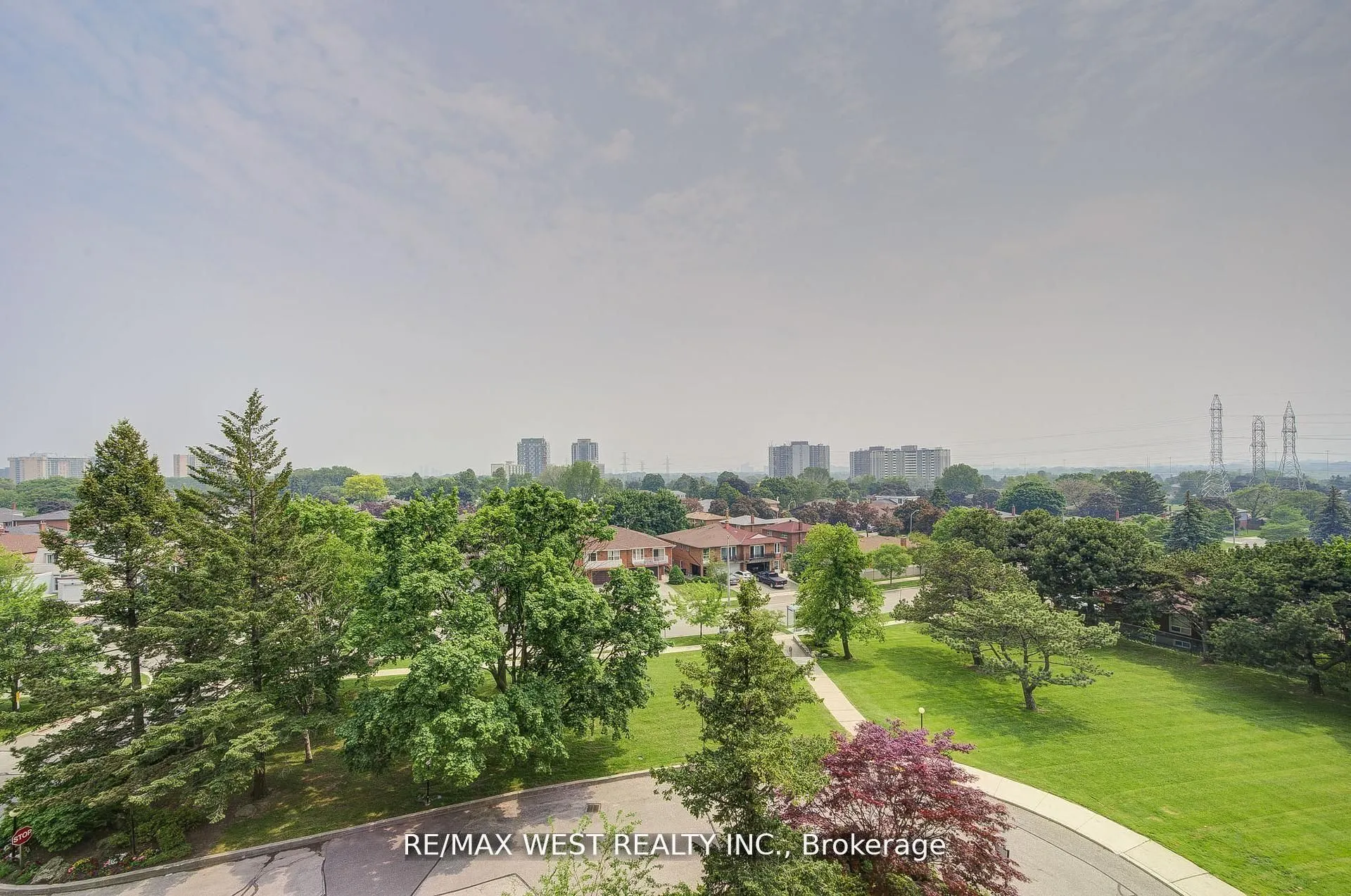 44 Longbourne Drive, #606