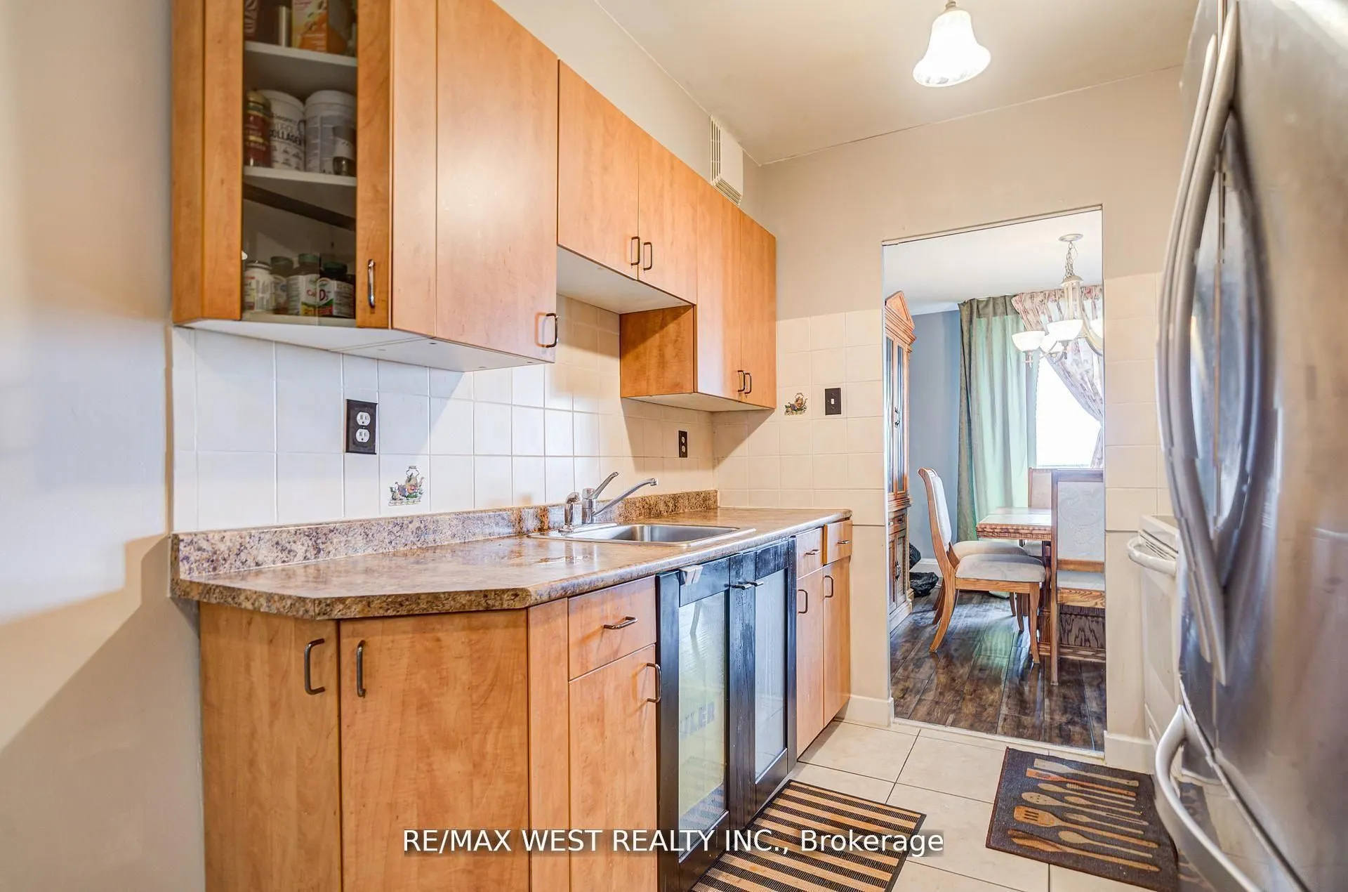 44 Longbourne Drive, #606