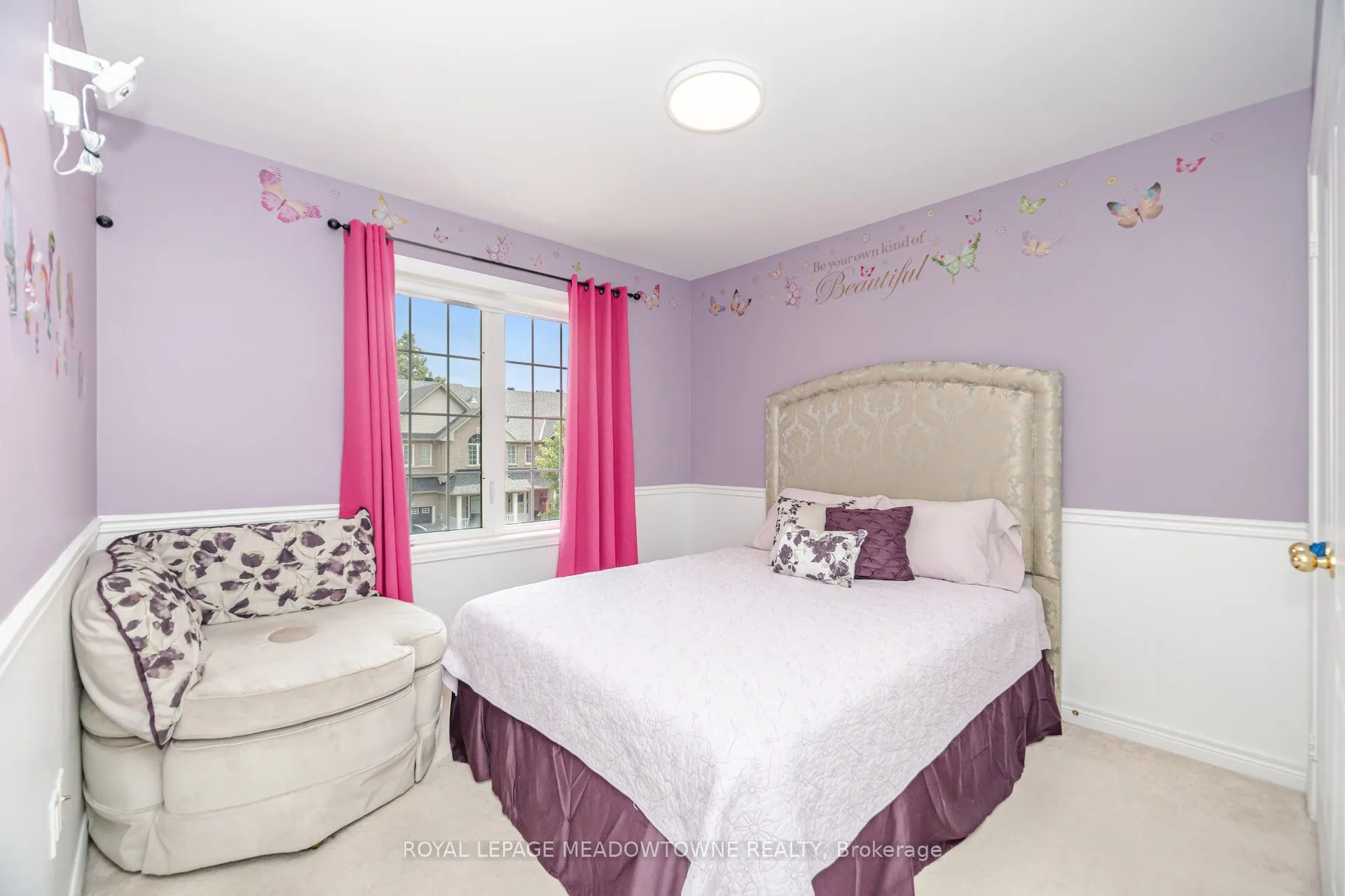 345 Bussel Crescent