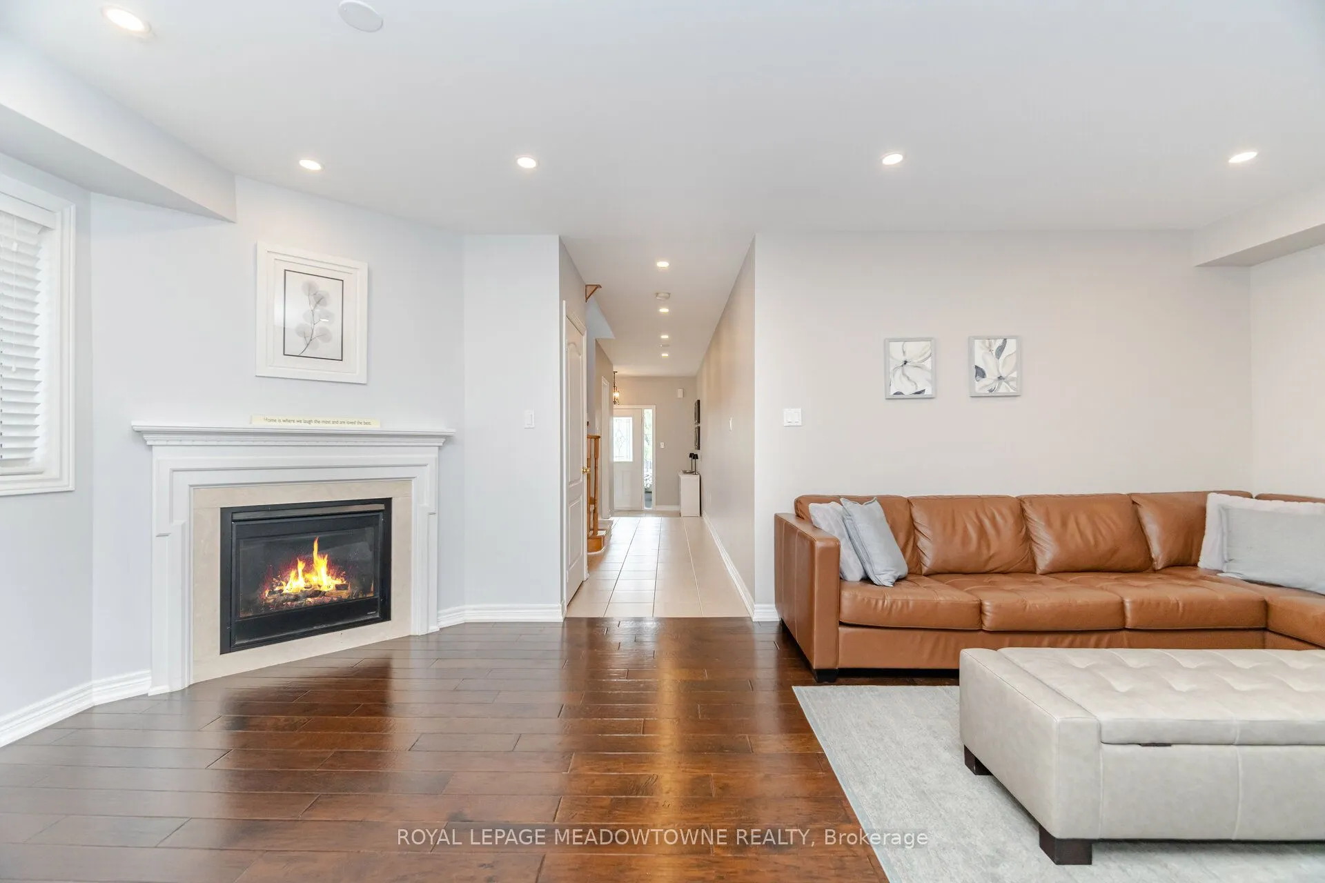 345 Bussel Crescent