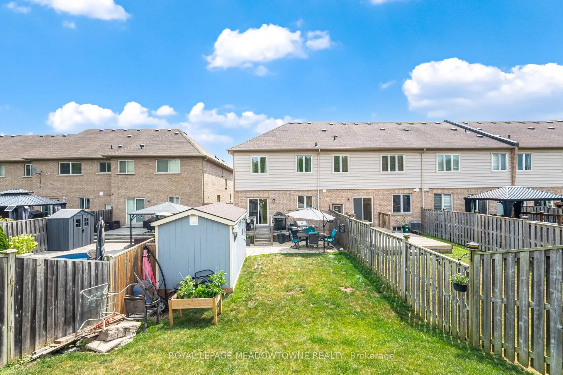 345 Bussel Crescent