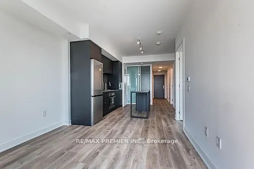 86 Dundas Street E, #1620