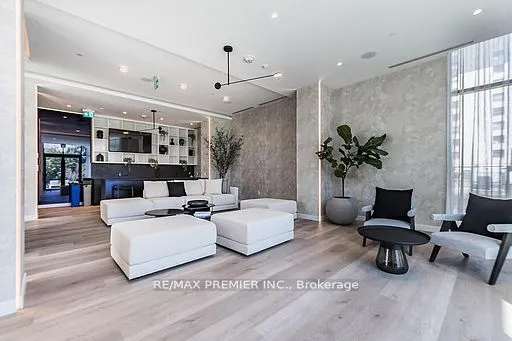 86 Dundas Street E, #1620