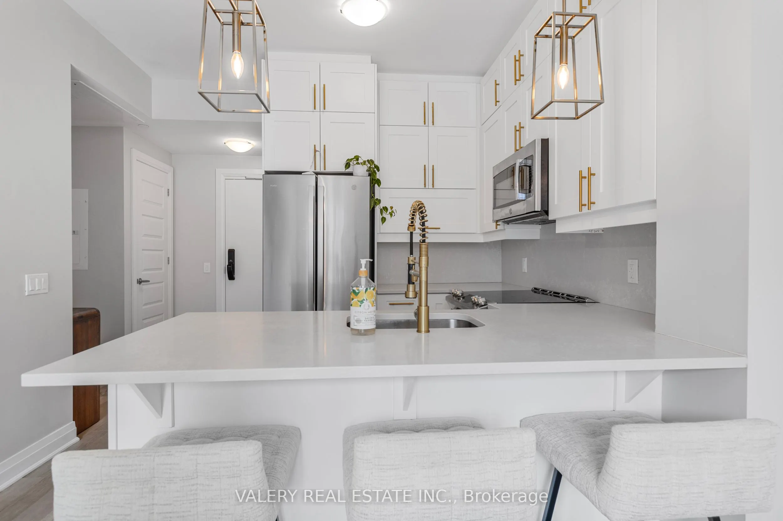 460 Gordan Krantz Avenue, #111