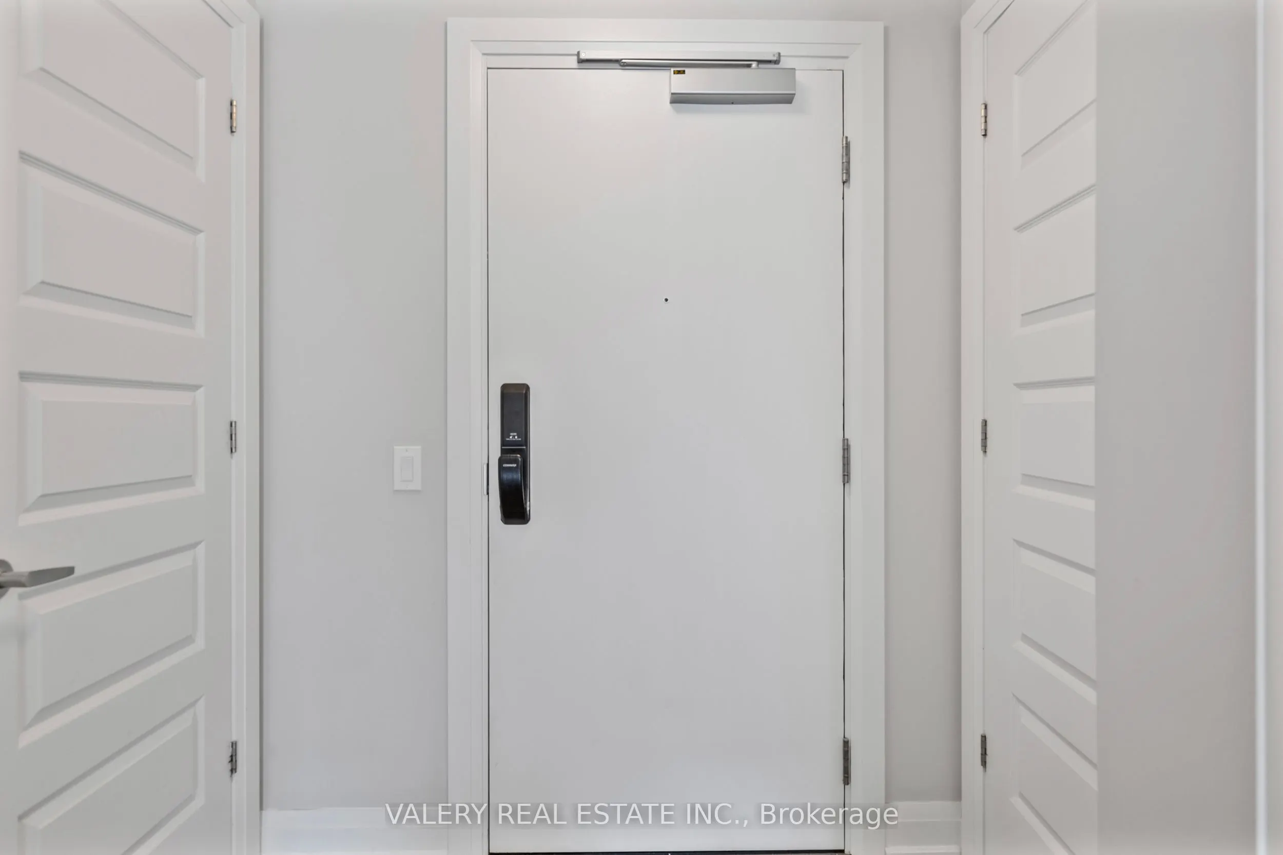 460 Gordan Krantz Avenue, #111