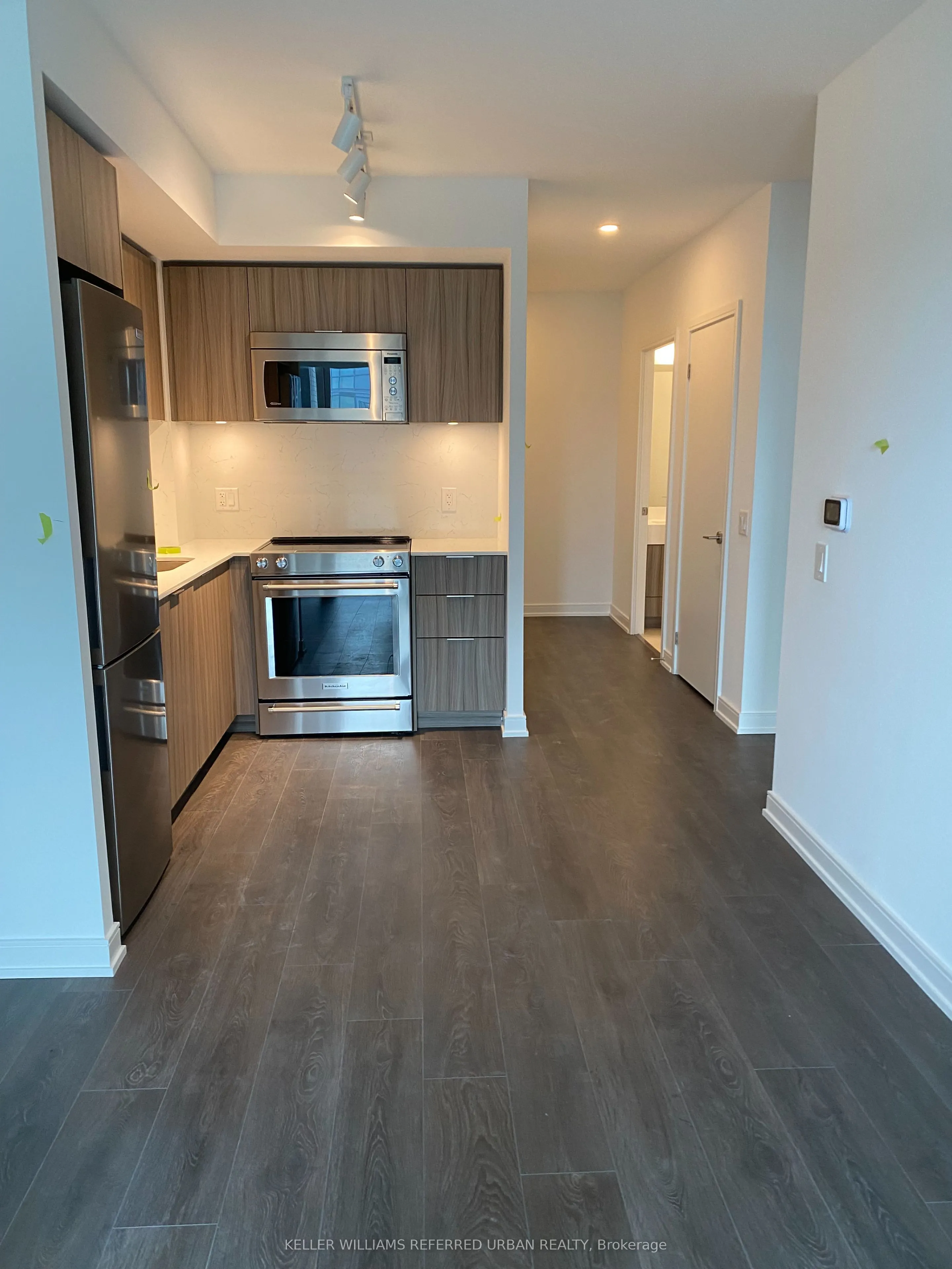 30 Samuel Wood Way, #401