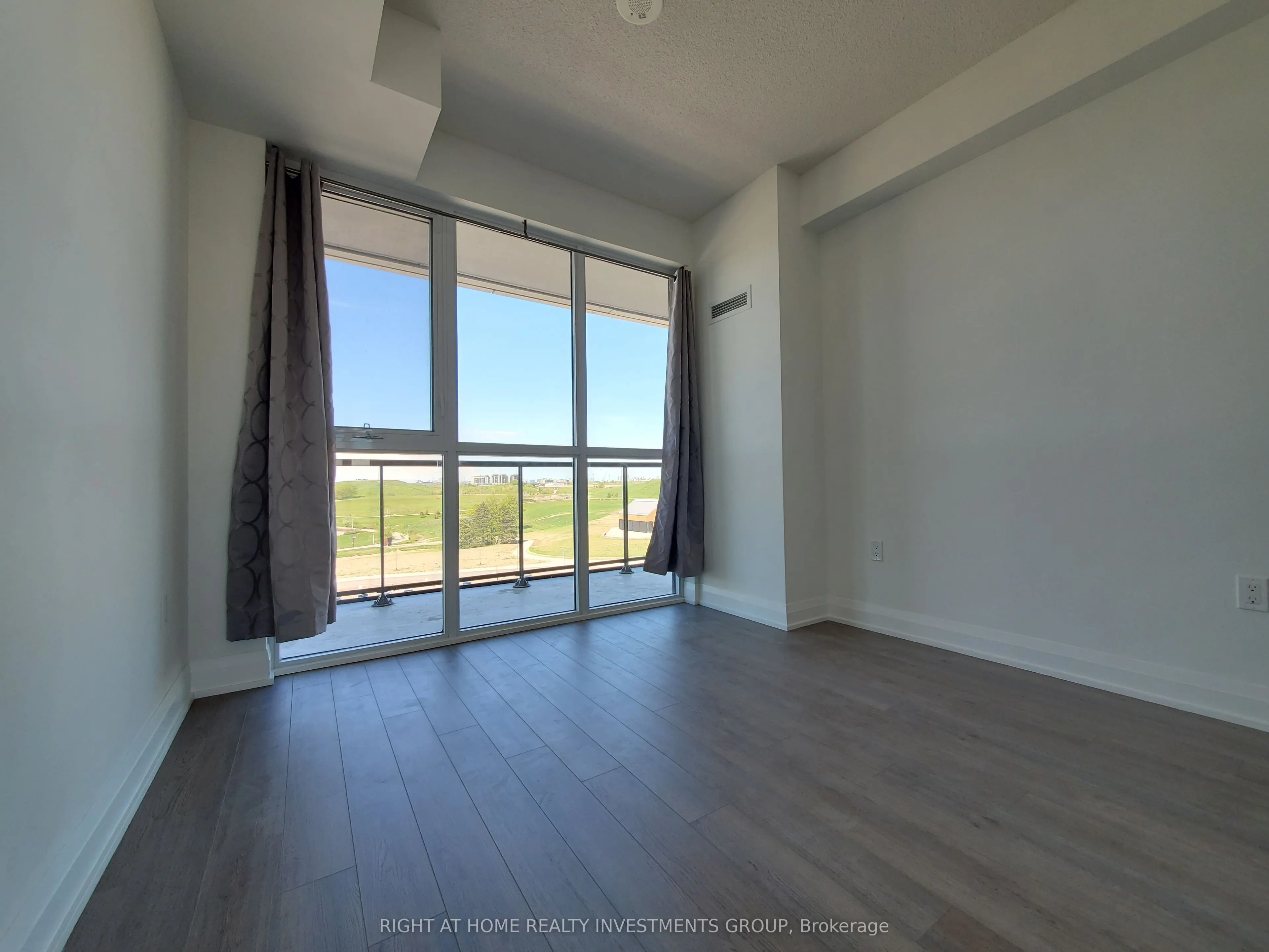 60 George Butchart Drive, #506