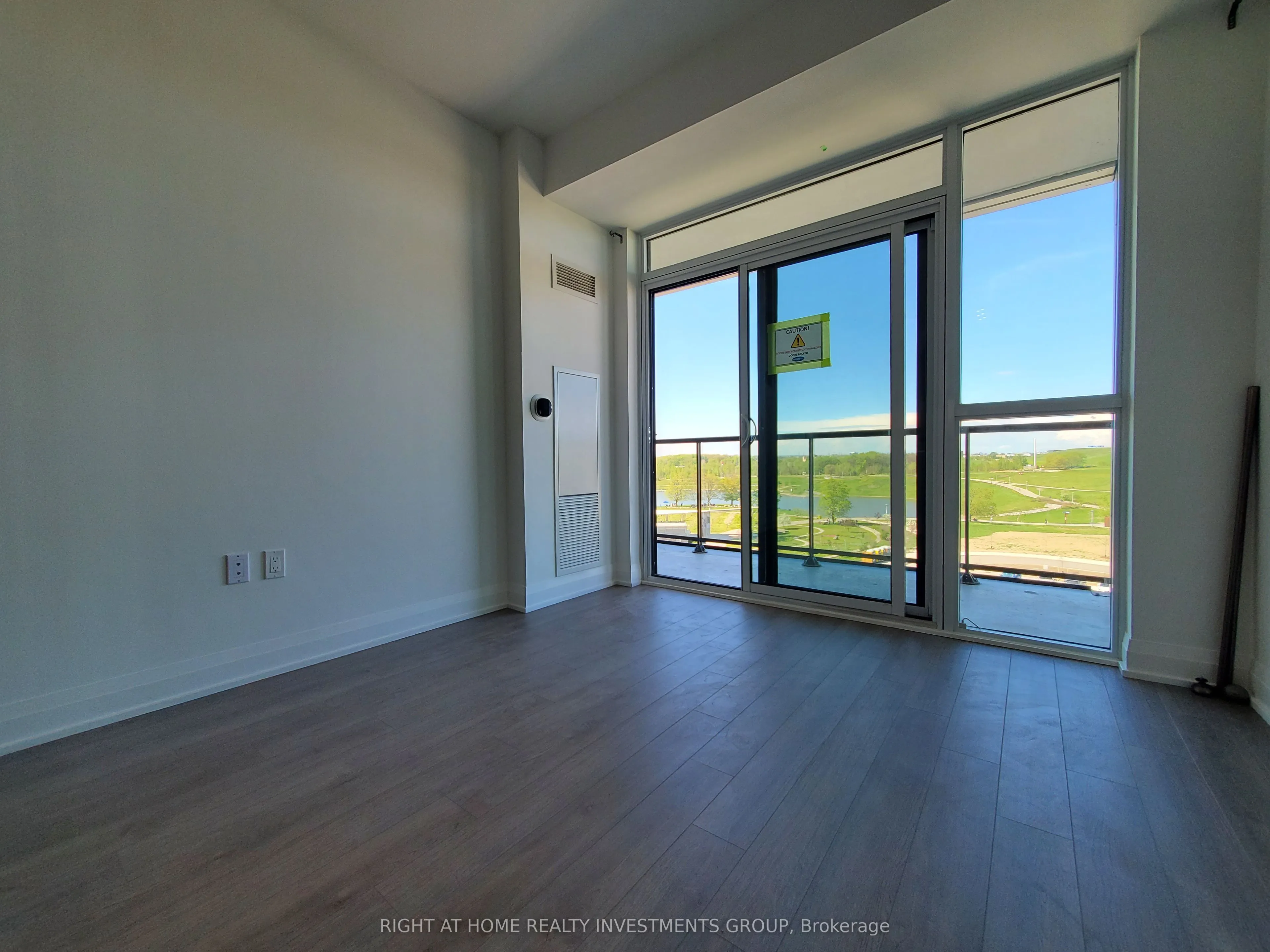 60 George Butchart Drive, #506