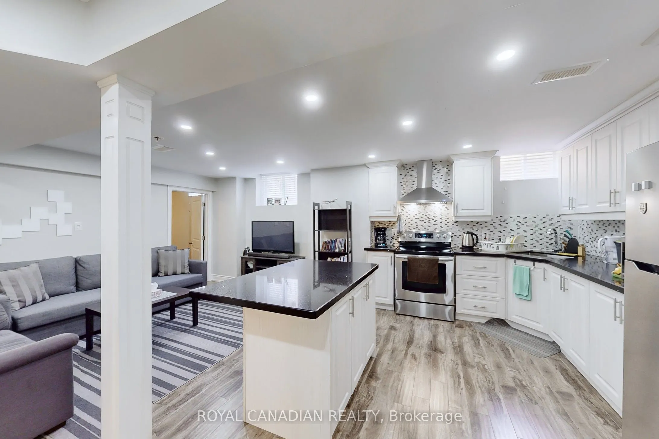 5116 Churchill Meadows Boulevard