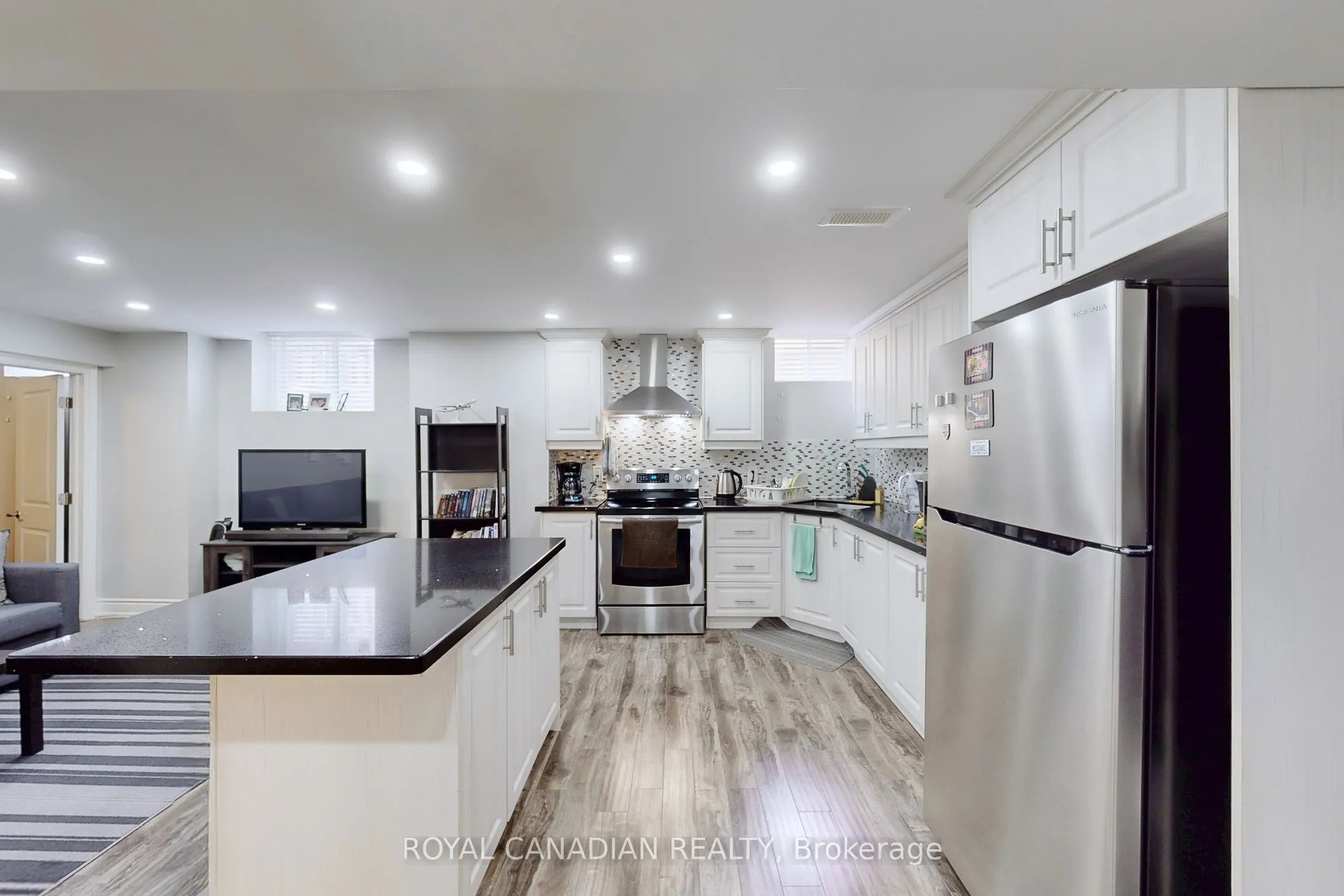 5116 Churchill Meadows Boulevard