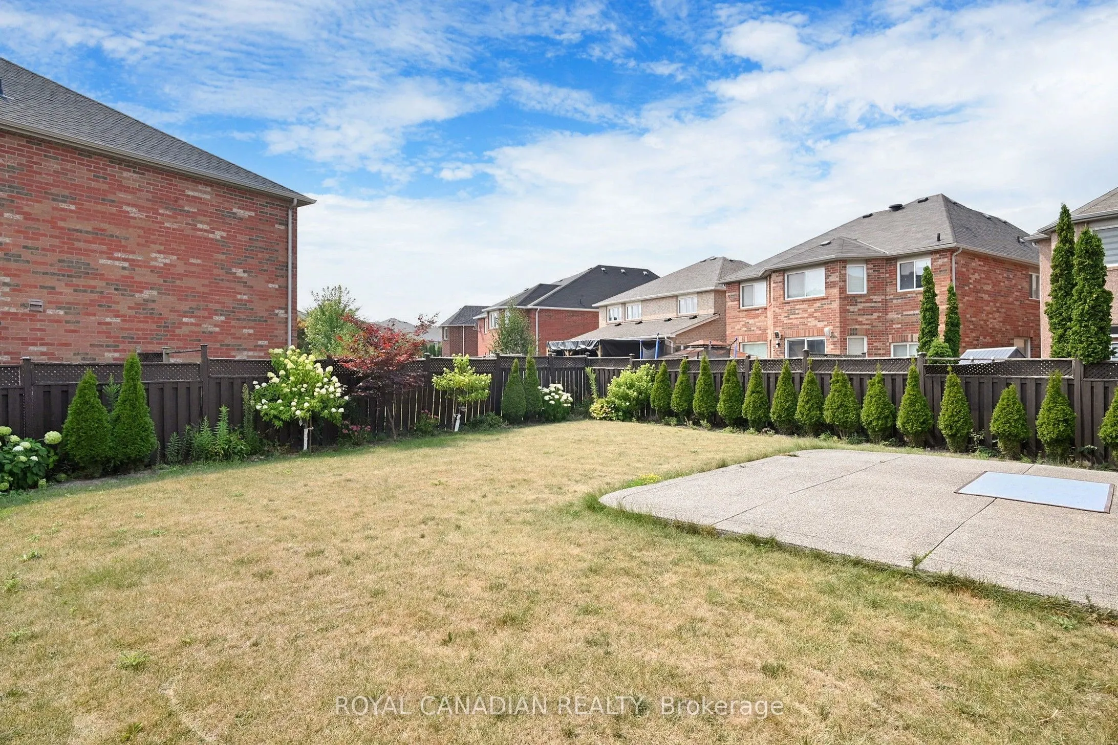 5116 Churchill Meadows Boulevard